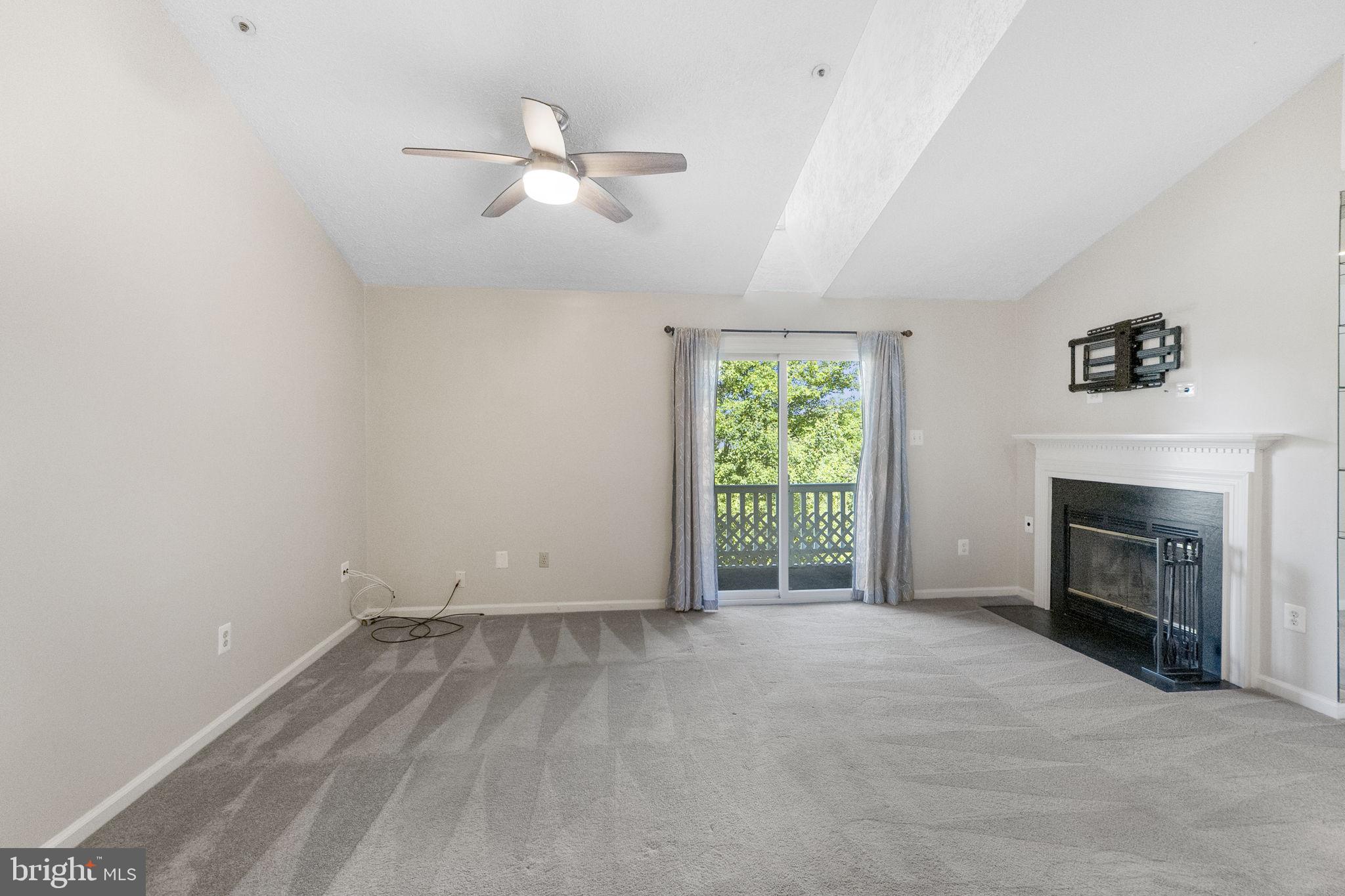 WATERS EDGE AT NORTH LAKE - Residential