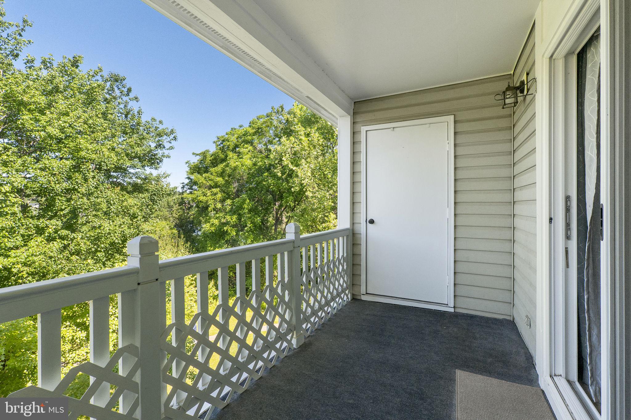 WATERS EDGE AT NORTH LAKE - Residential