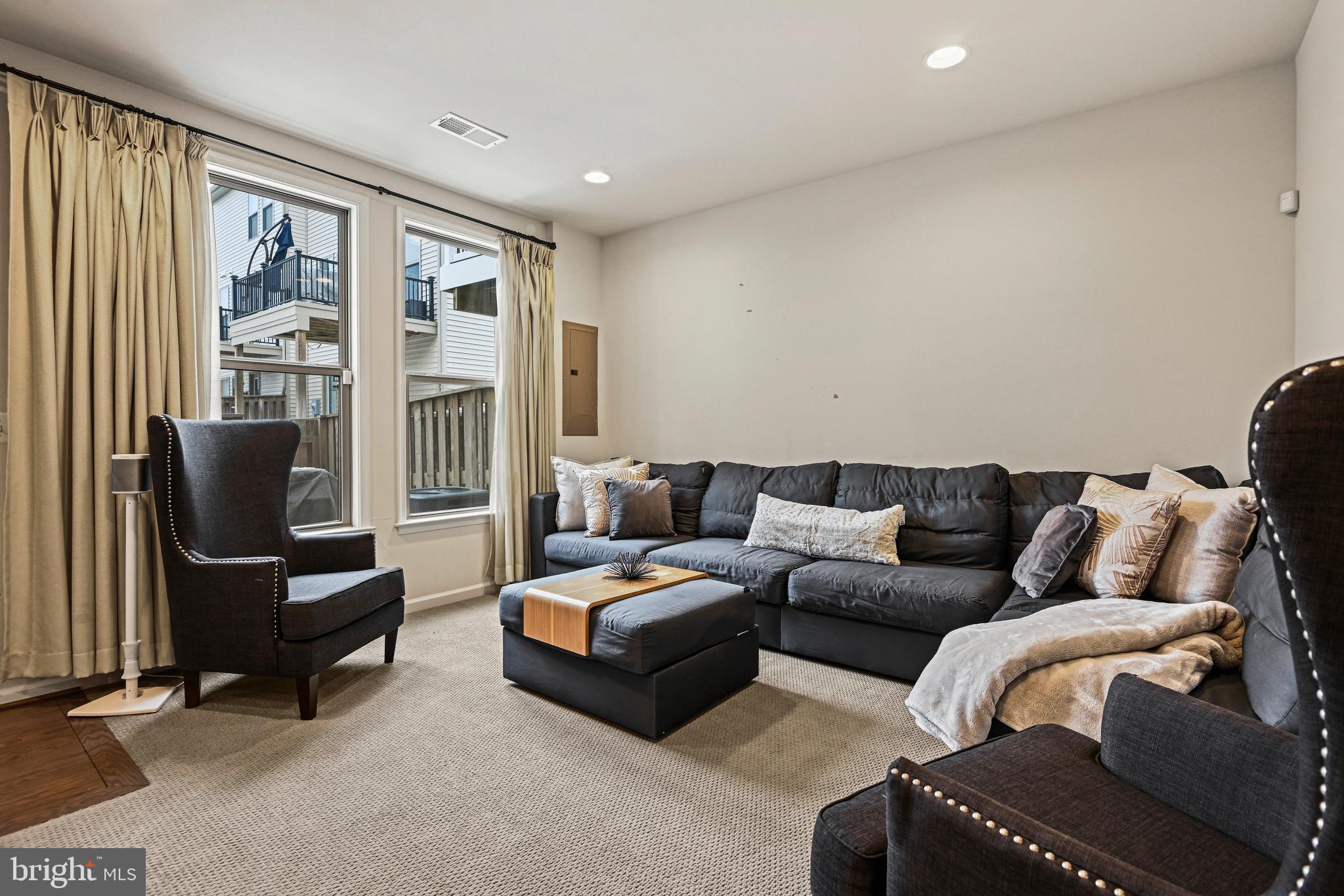 GLASCOCK FIELD AT STONE RIDGE - Residential