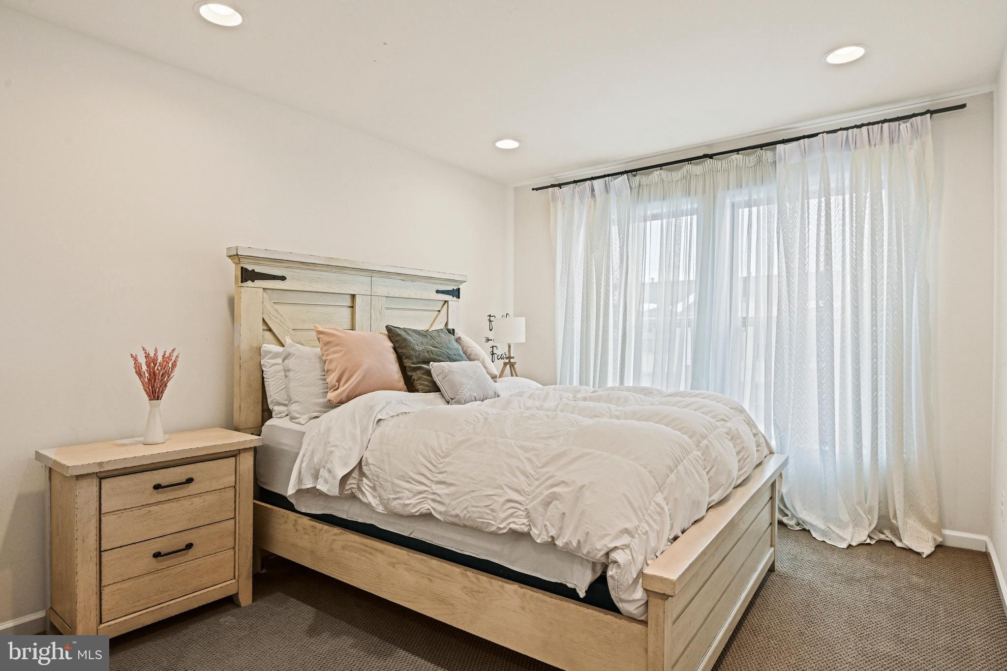 GLASCOCK FIELD AT STONE RIDGE - Residential