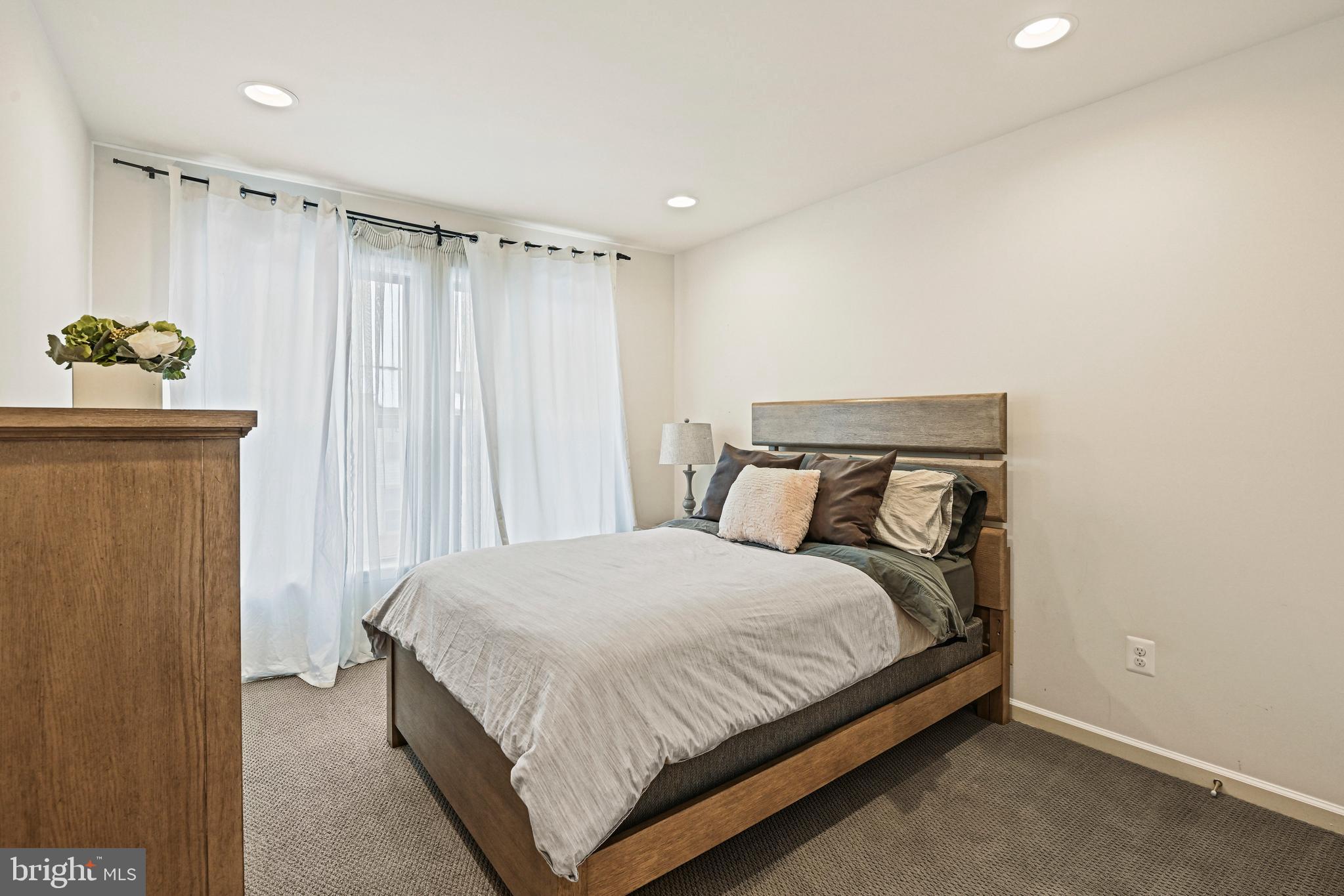 GLASCOCK FIELD AT STONE RIDGE - Residential