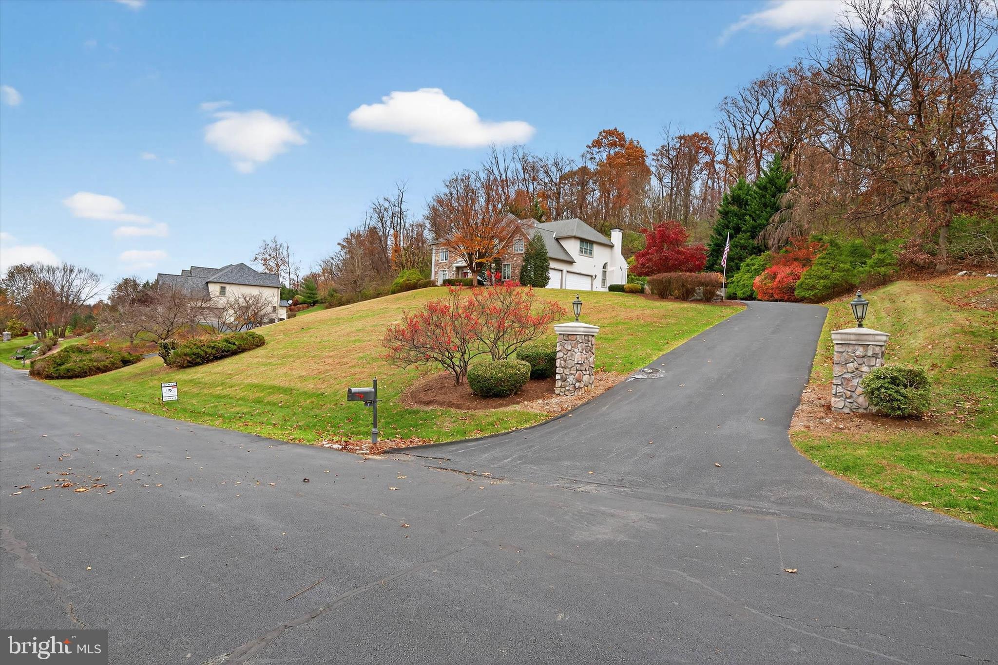 INVERNESS AT SPRIN - Residential
