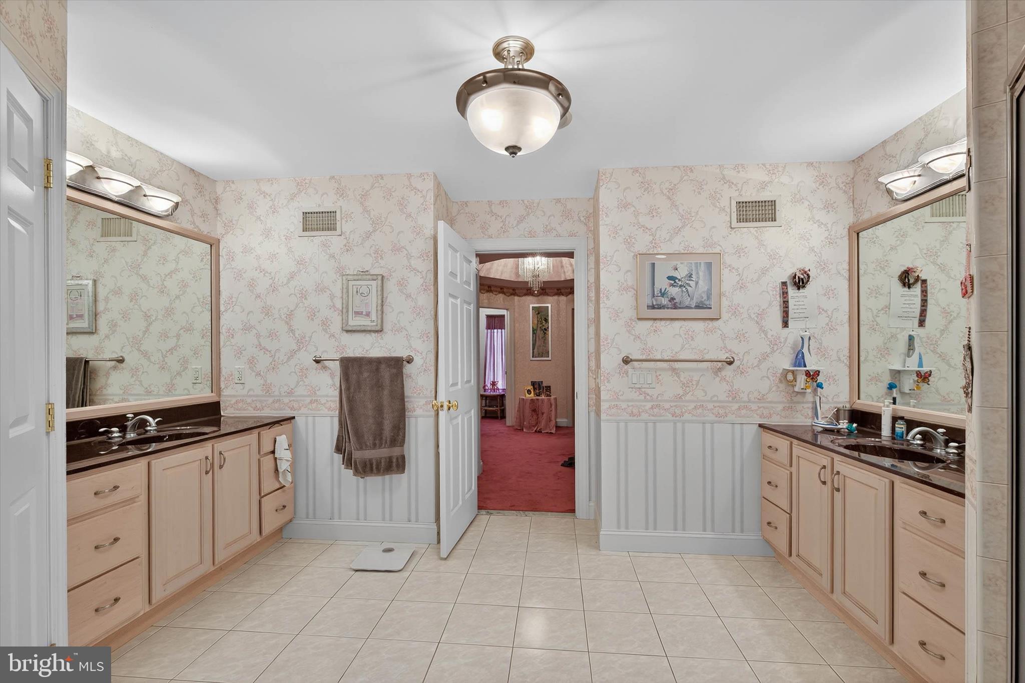INVERNESS AT SPRIN - Residential