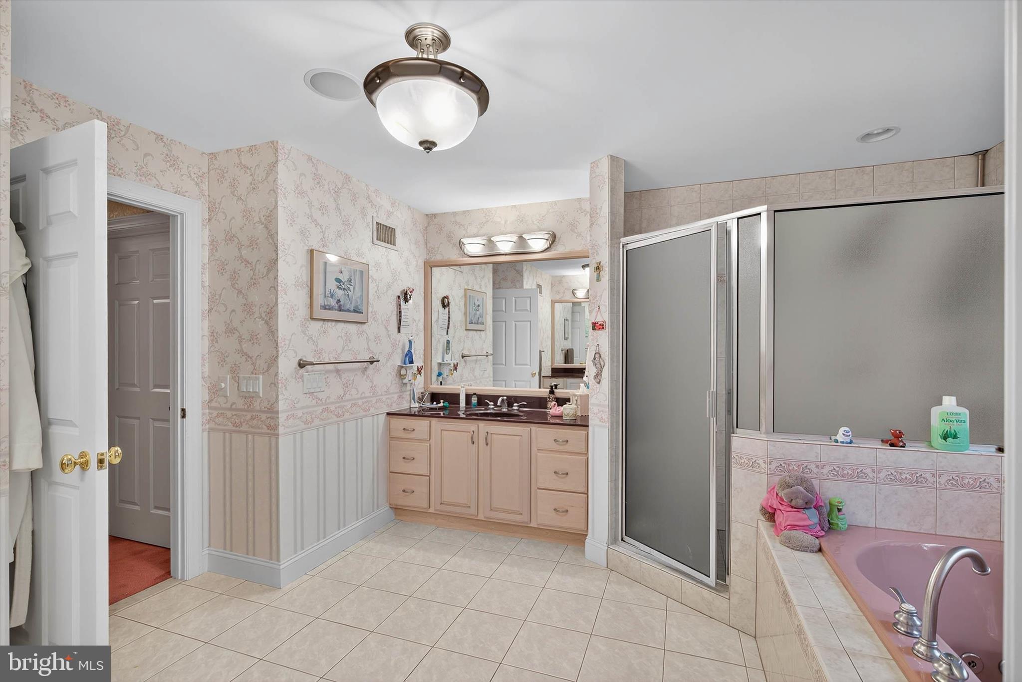 INVERNESS AT SPRIN - Residential
