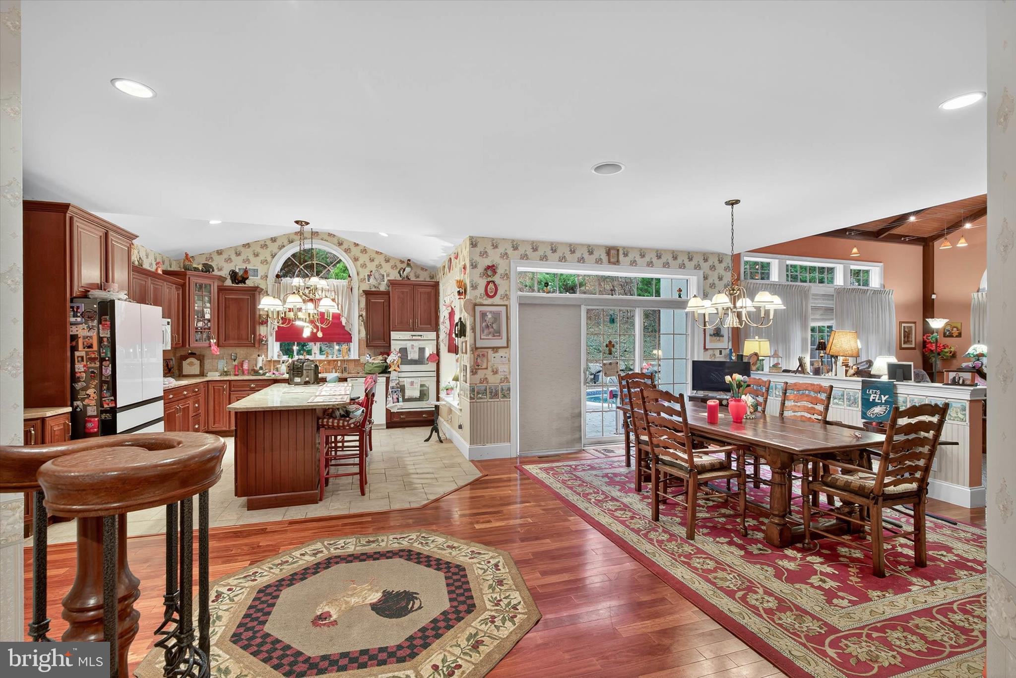 INVERNESS AT SPRIN - Residential