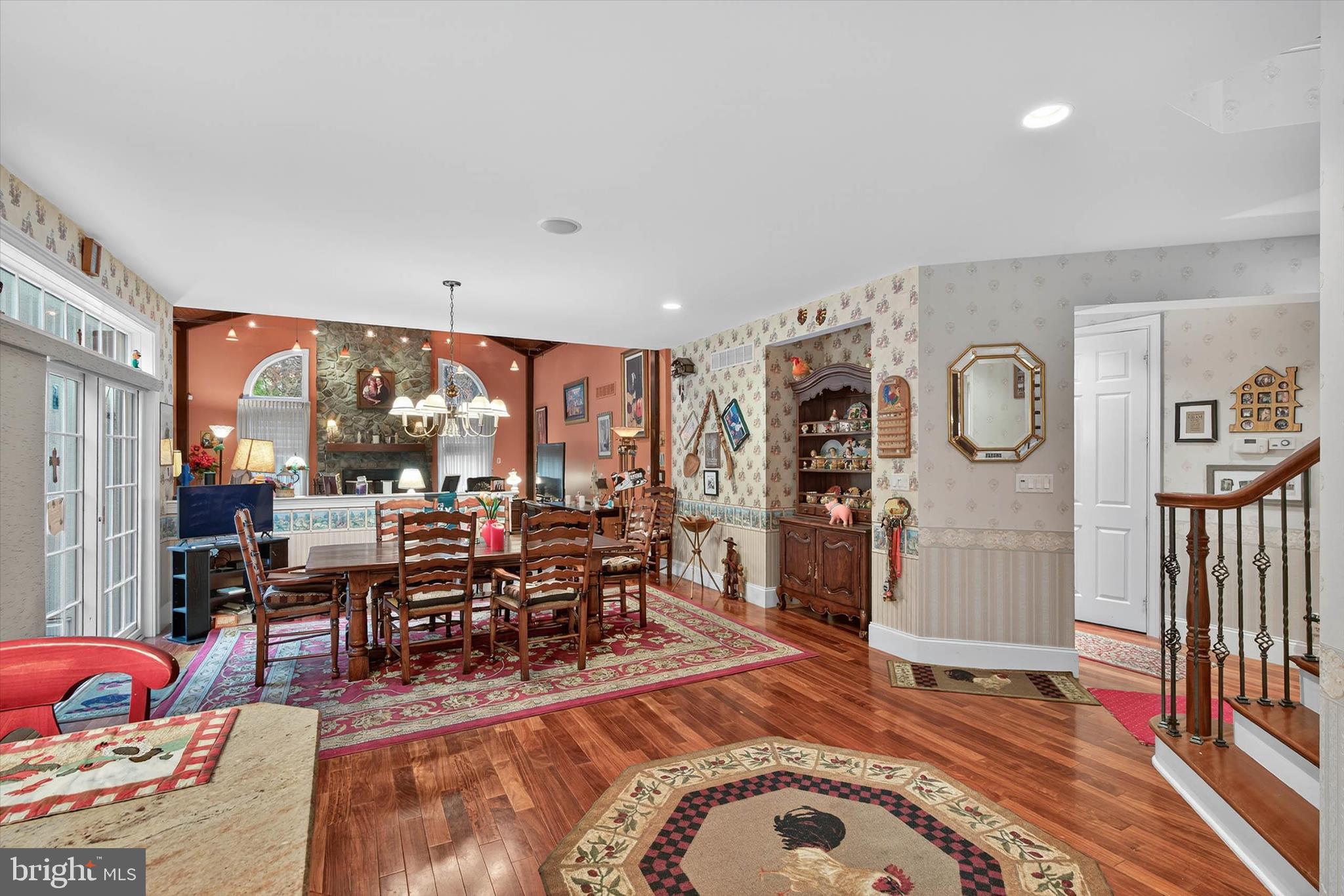 INVERNESS AT SPRIN - Residential