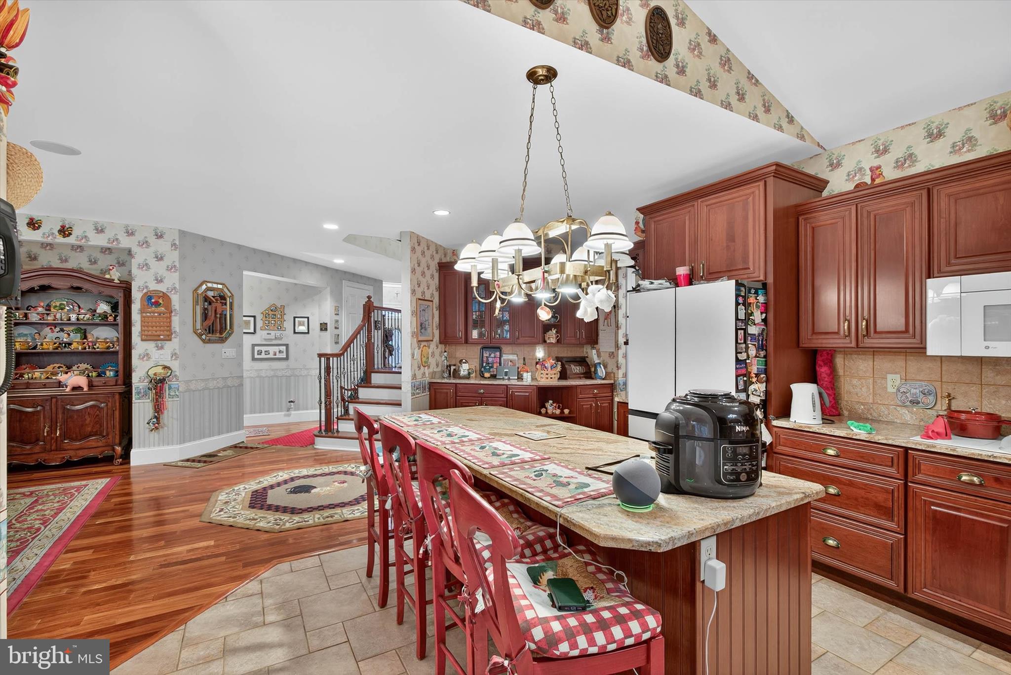 INVERNESS AT SPRIN - Residential