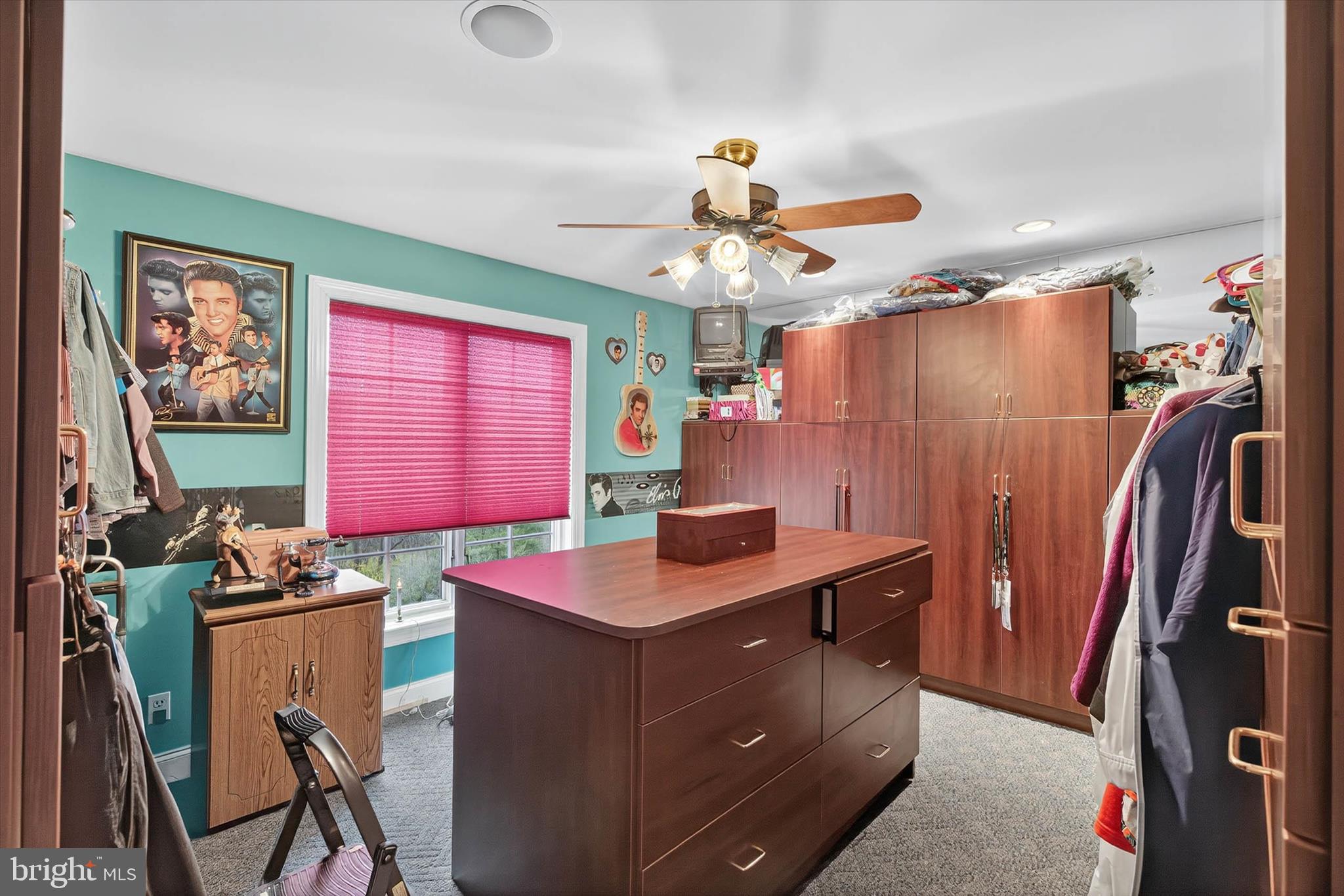 INVERNESS AT SPRIN - Residential