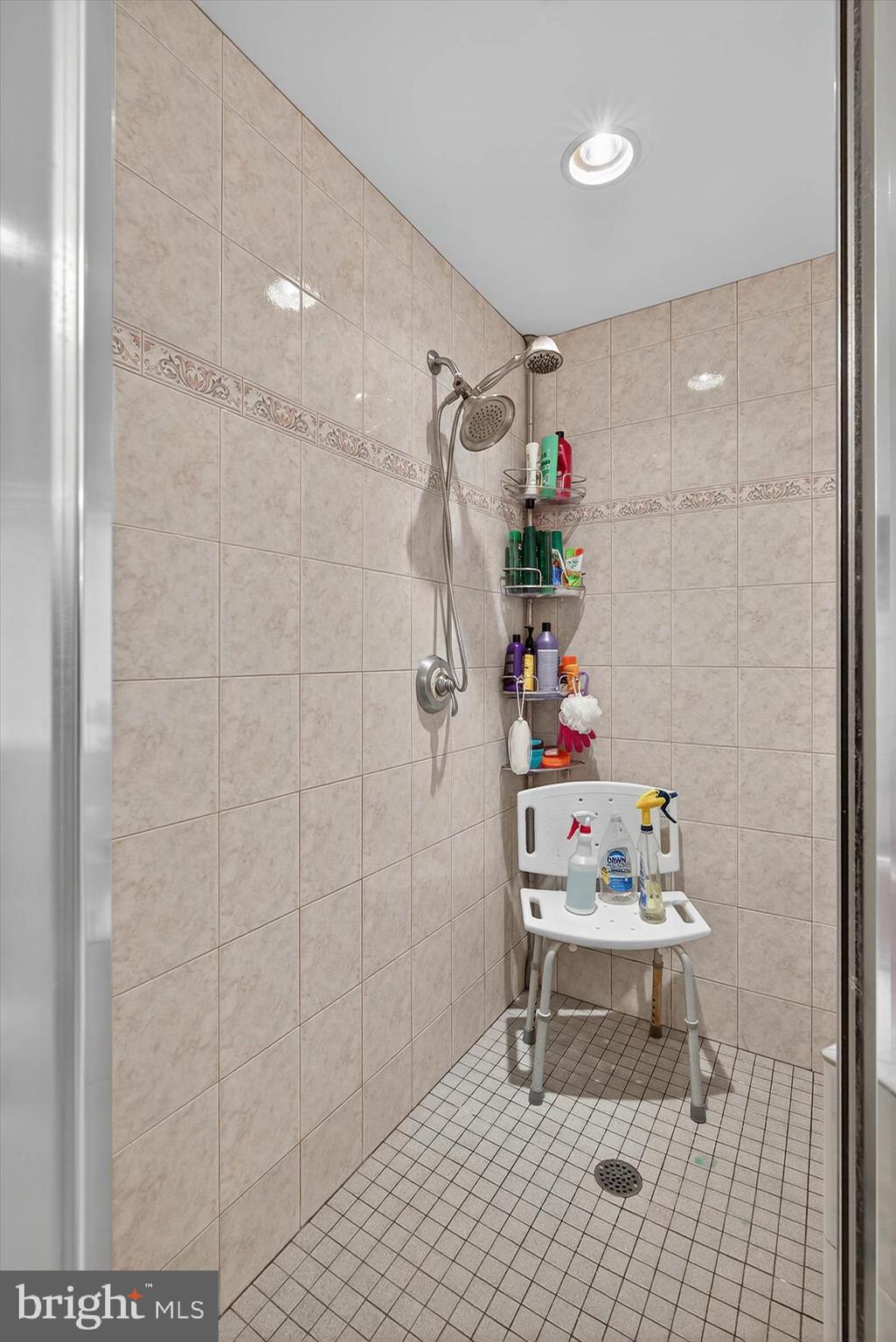 INVERNESS AT SPRIN - Residential