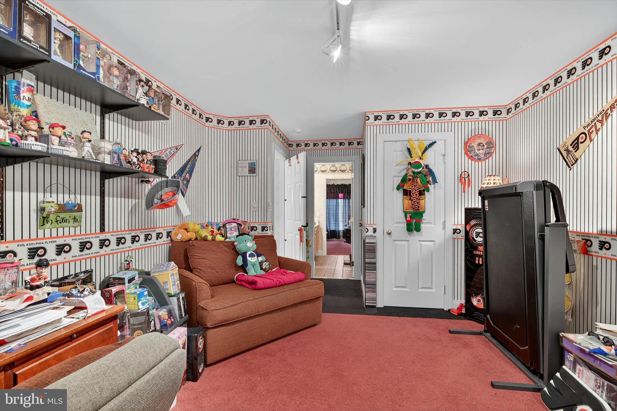 INVERNESS AT SPRIN - Residential