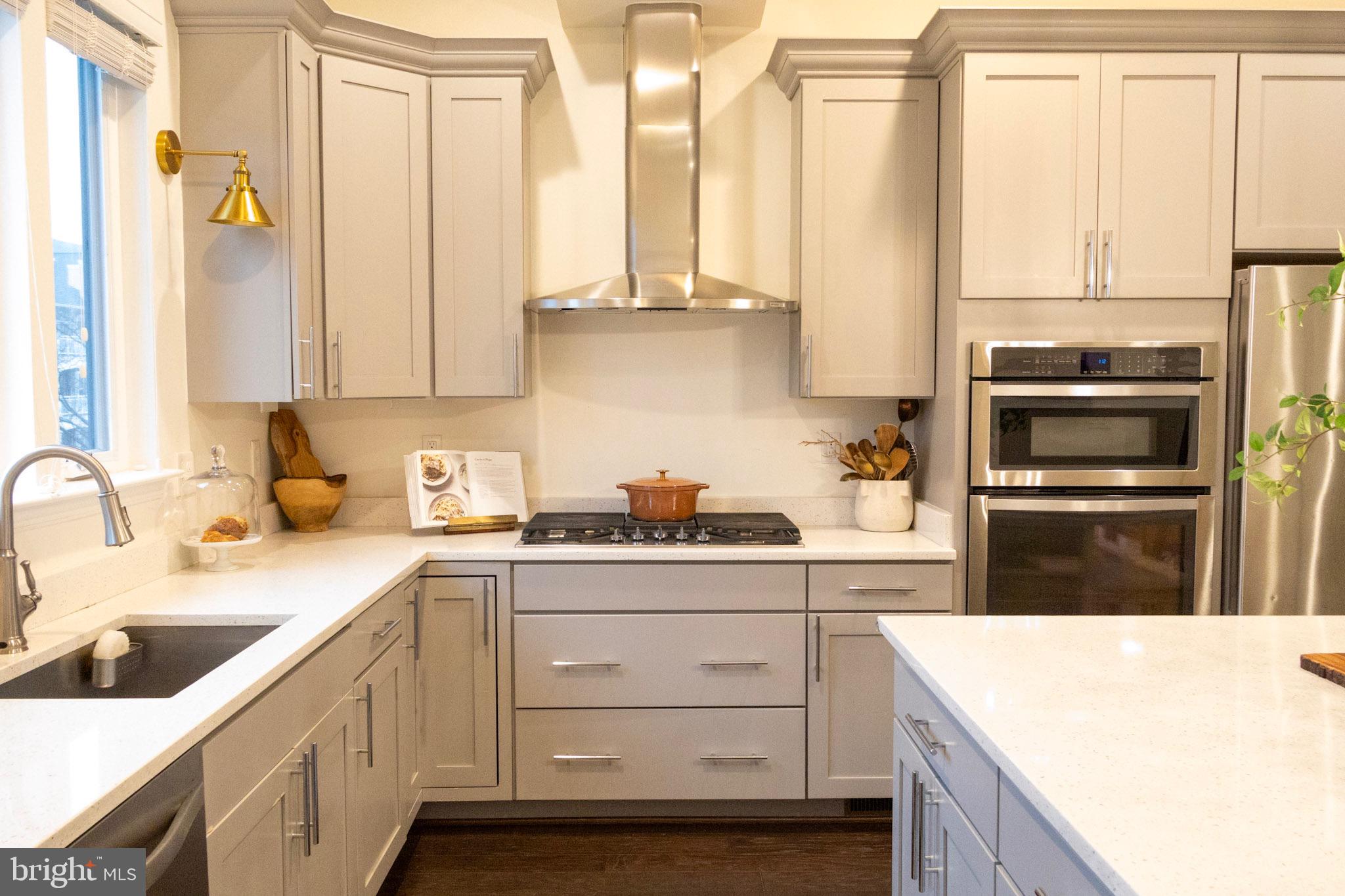 CAMBRIA SQUARE - Residential Lease