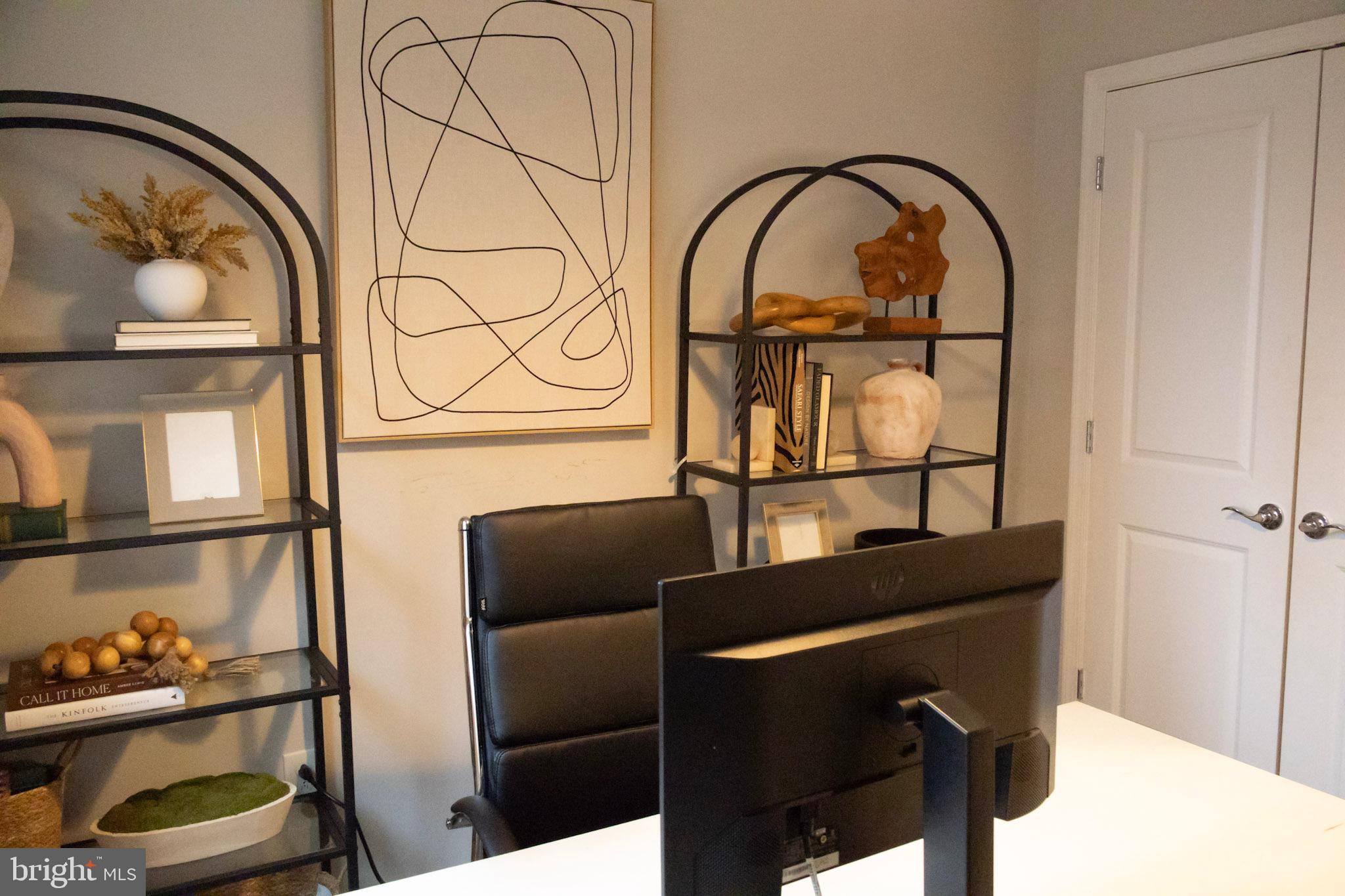 CAMBRIA SQUARE - Residential Lease