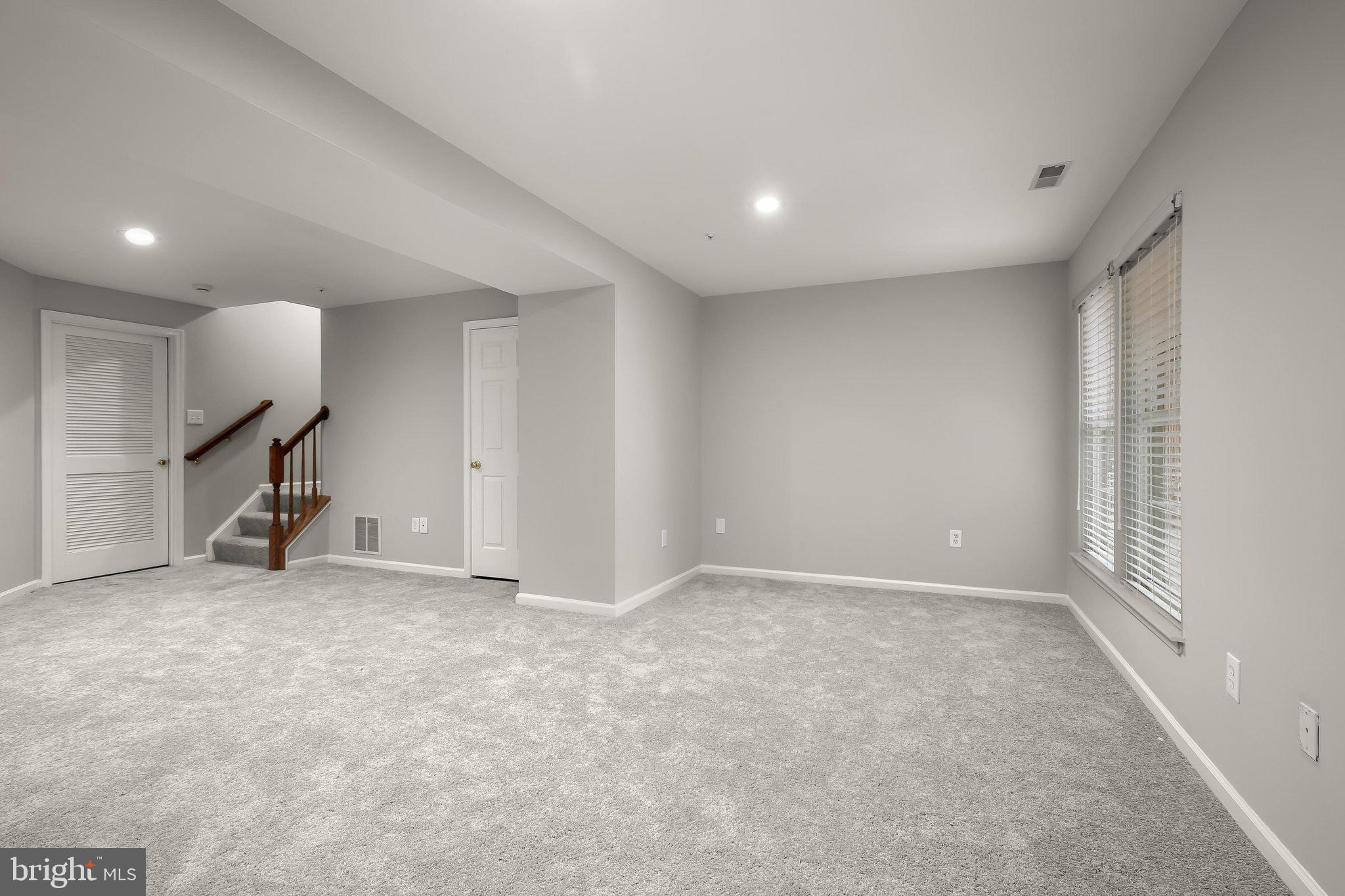OWINGS MILLS - Residential