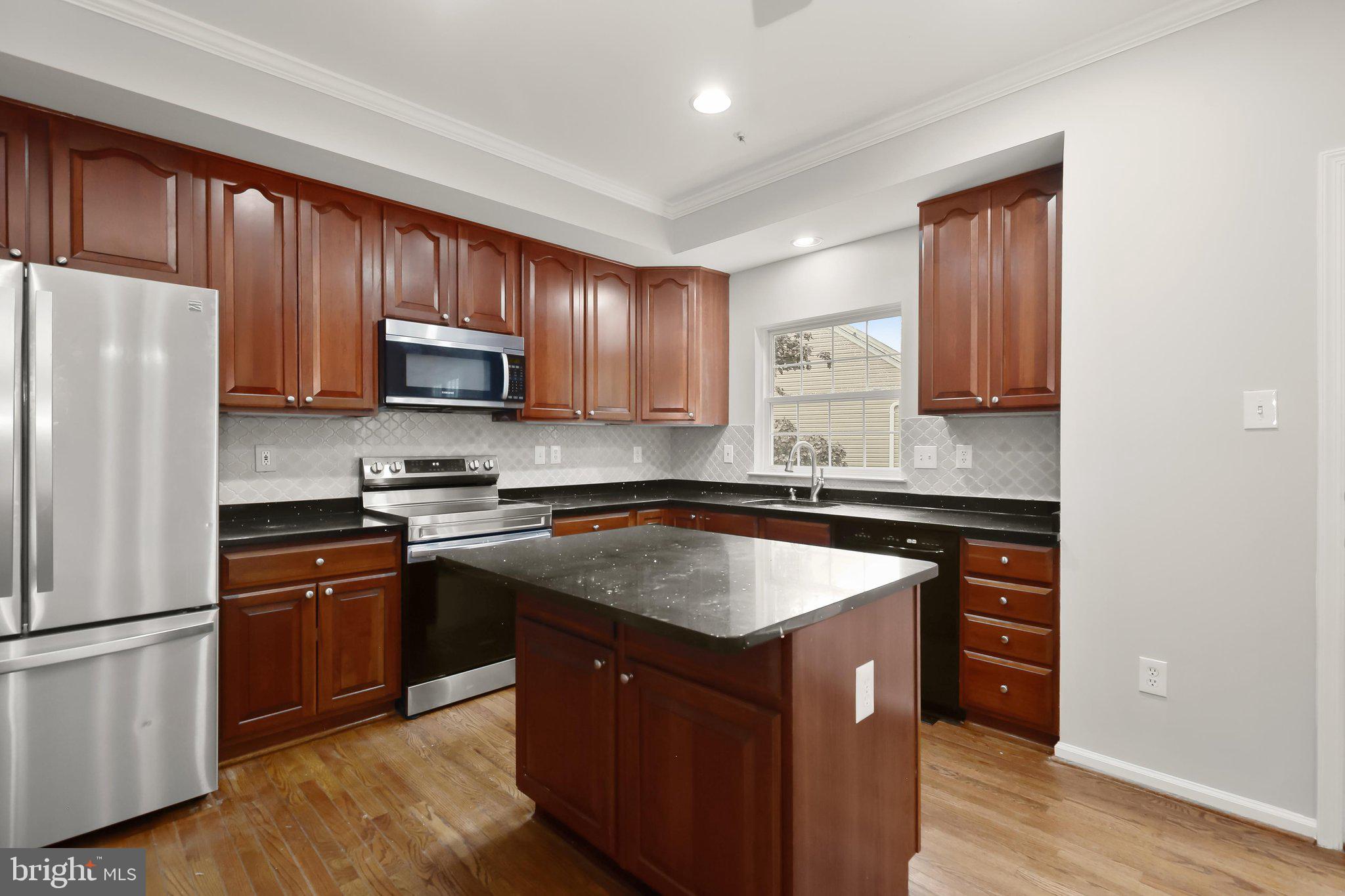 OWINGS MILLS - Residential