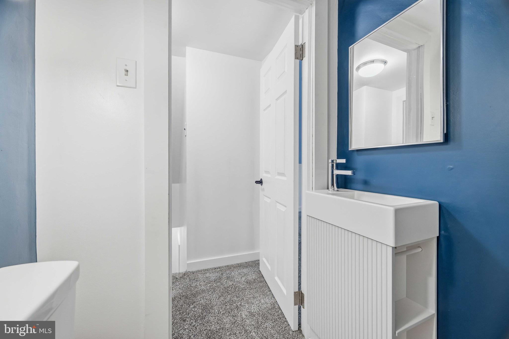 ROSLYN - Residential