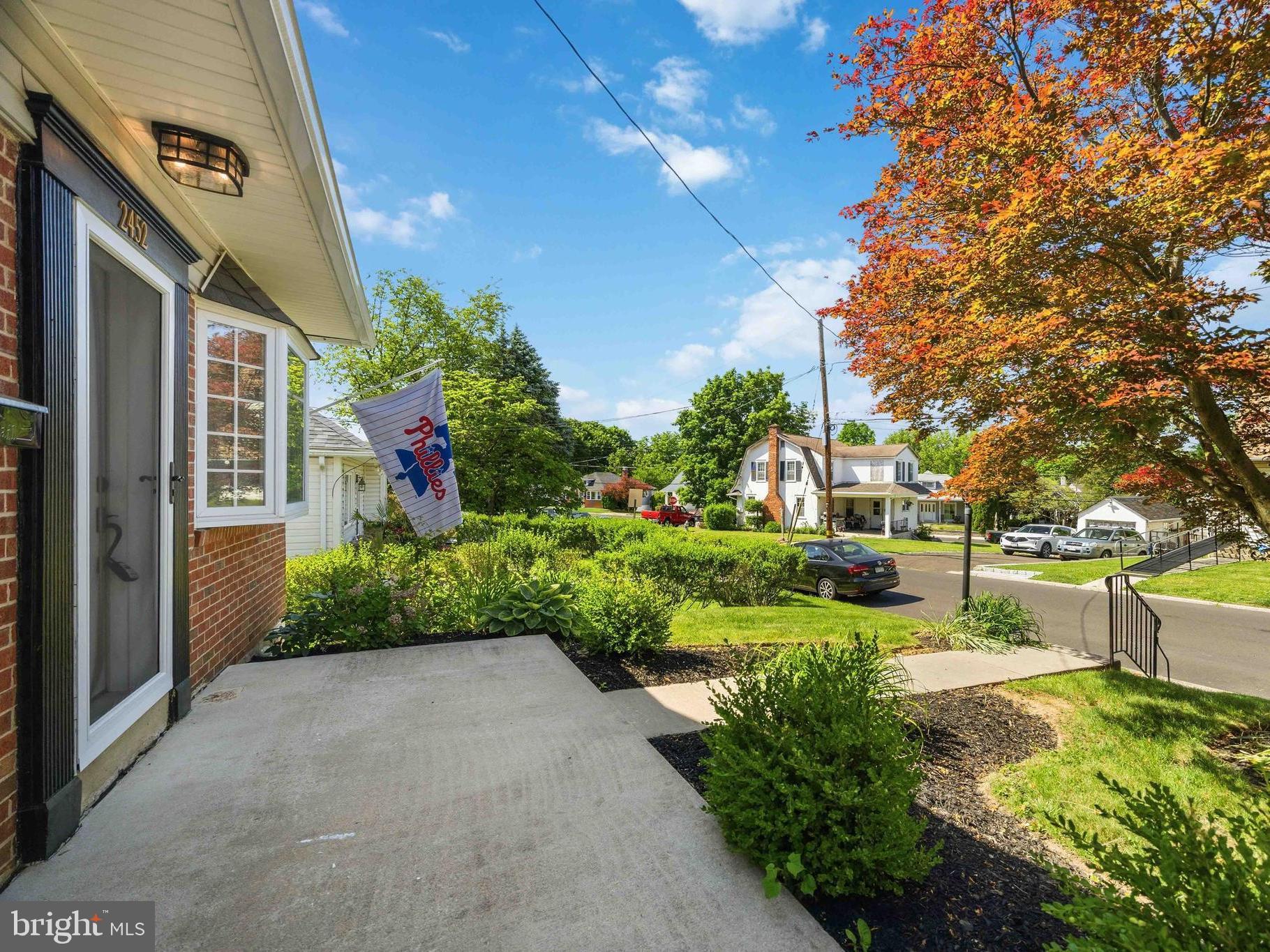 ROSLYN - Residential