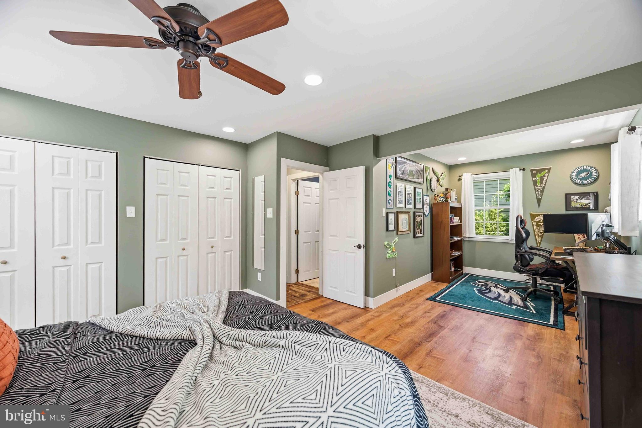 ROSLYN - Residential