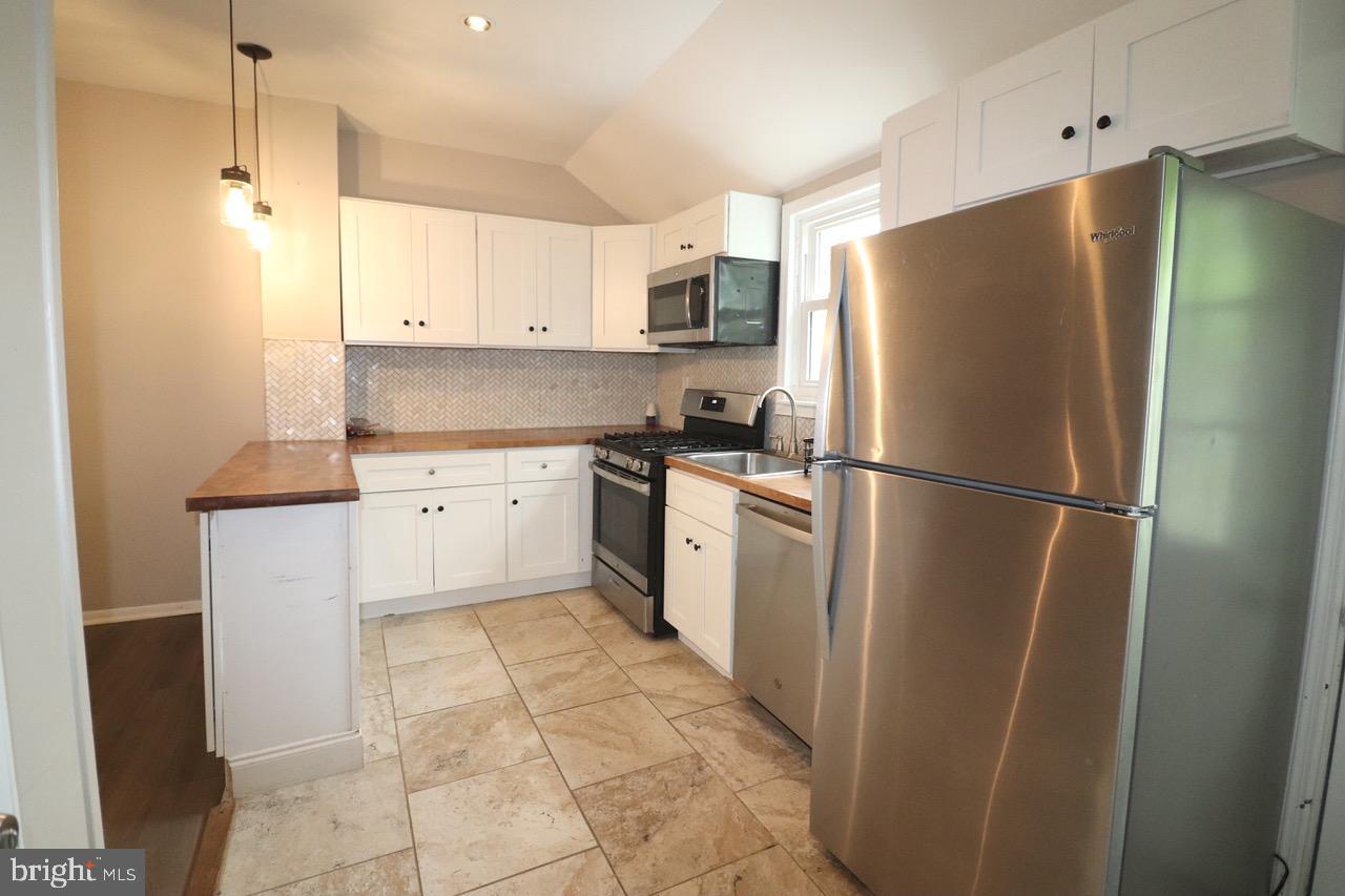 BRIDESBURG - Residential