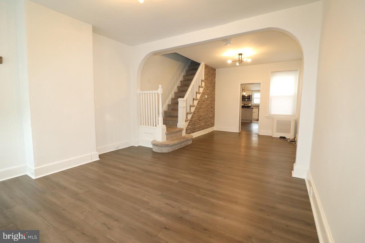 BRIDESBURG - Residential