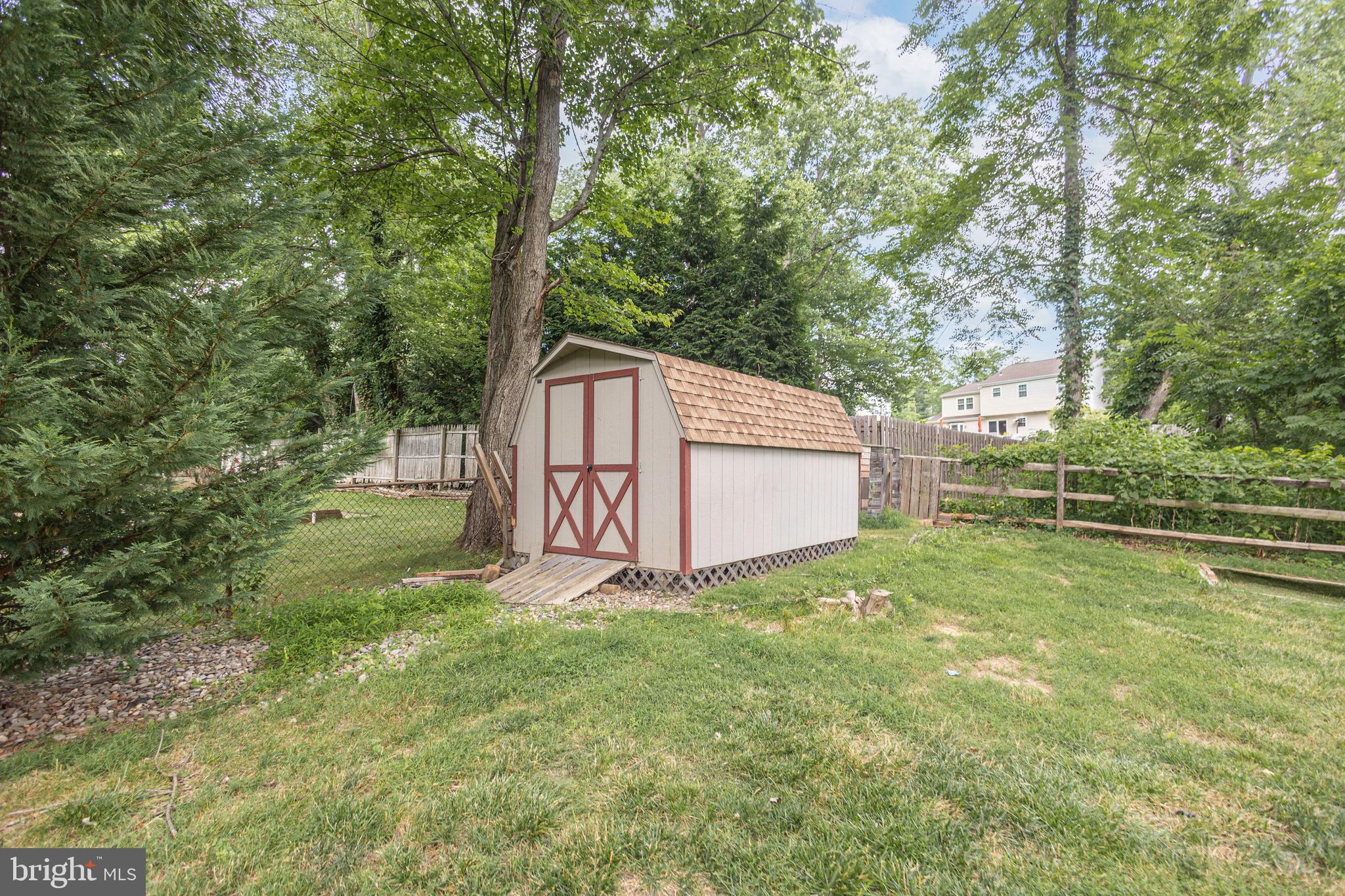 PALOMINO FARMS - Residential