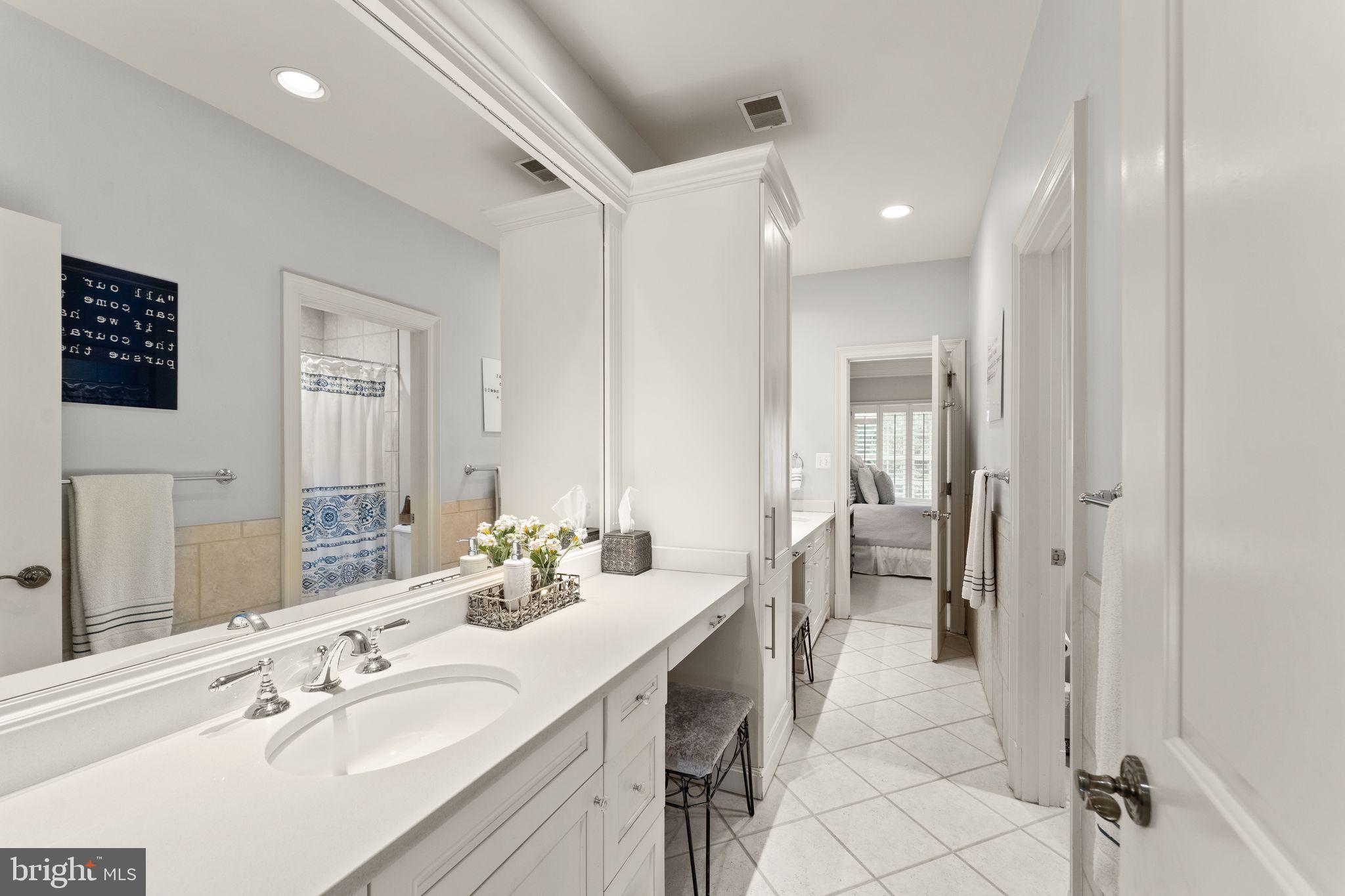 THE RESERVE - Residential Lease