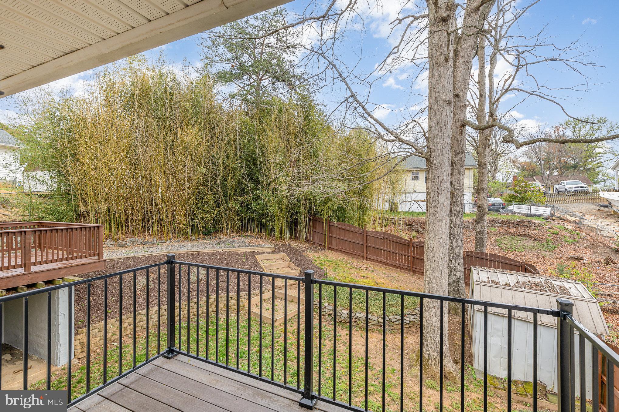 SHERATON HILLS EAST - Residential