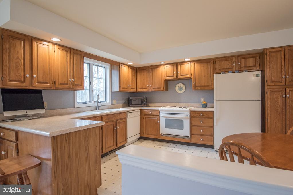 EAST DRUMORE TWP - Residential