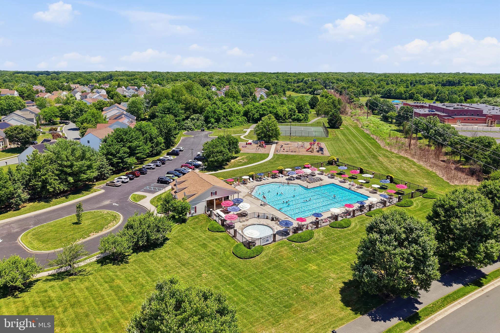 BRENNAN ESTATES - Residential