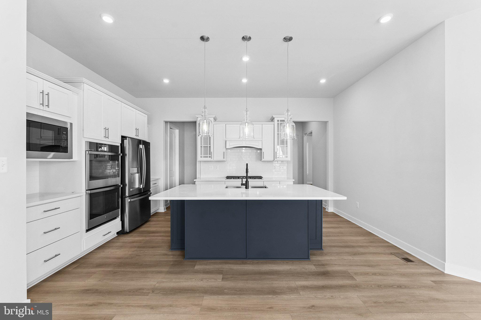 TOWER HILL - Residential