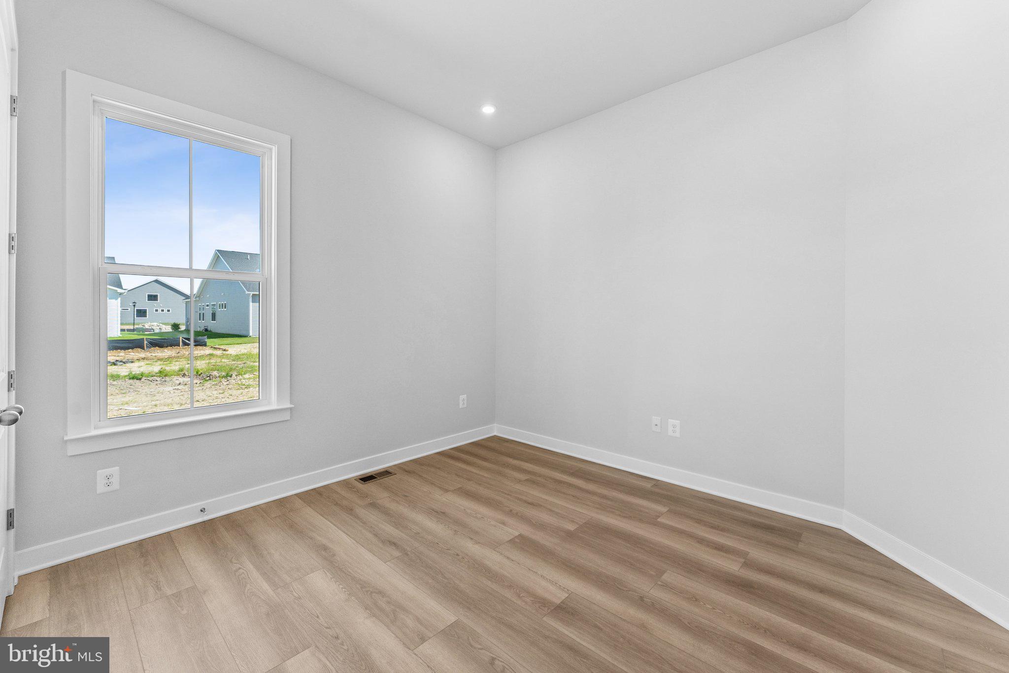 TOWER HILL - Residential