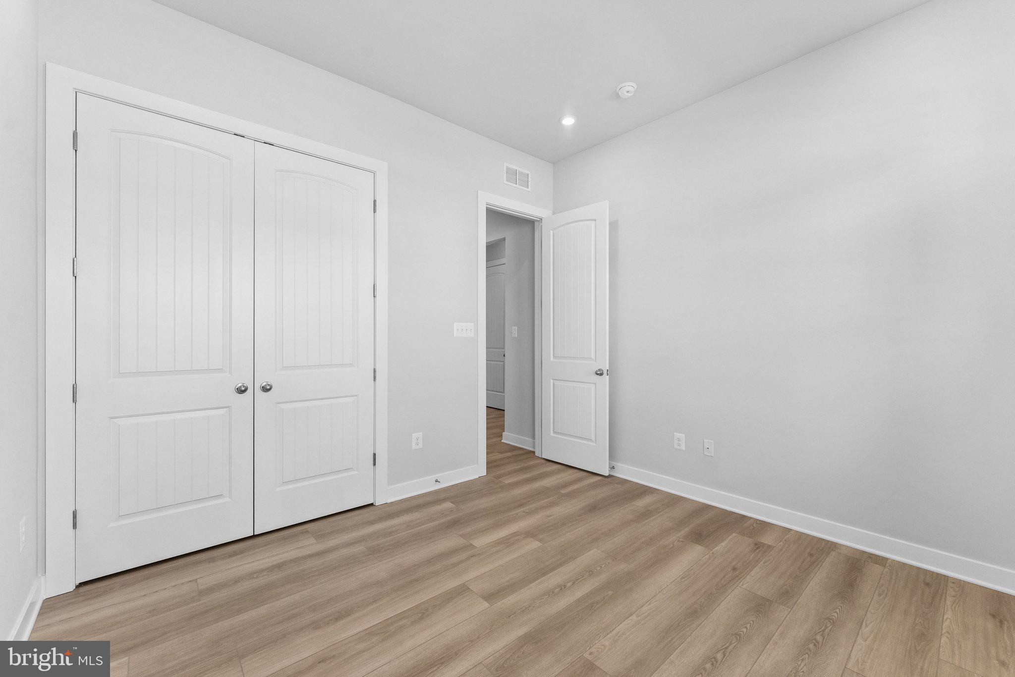 TOWER HILL - Residential
