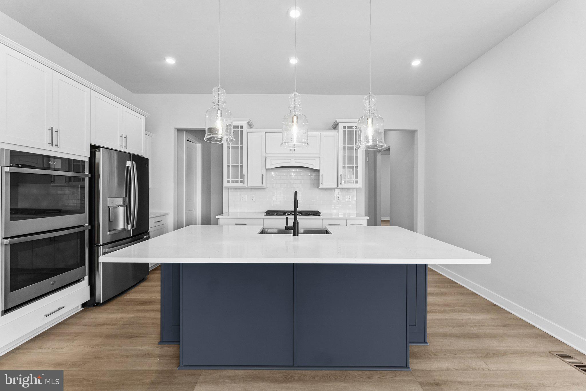 TOWER HILL - Residential