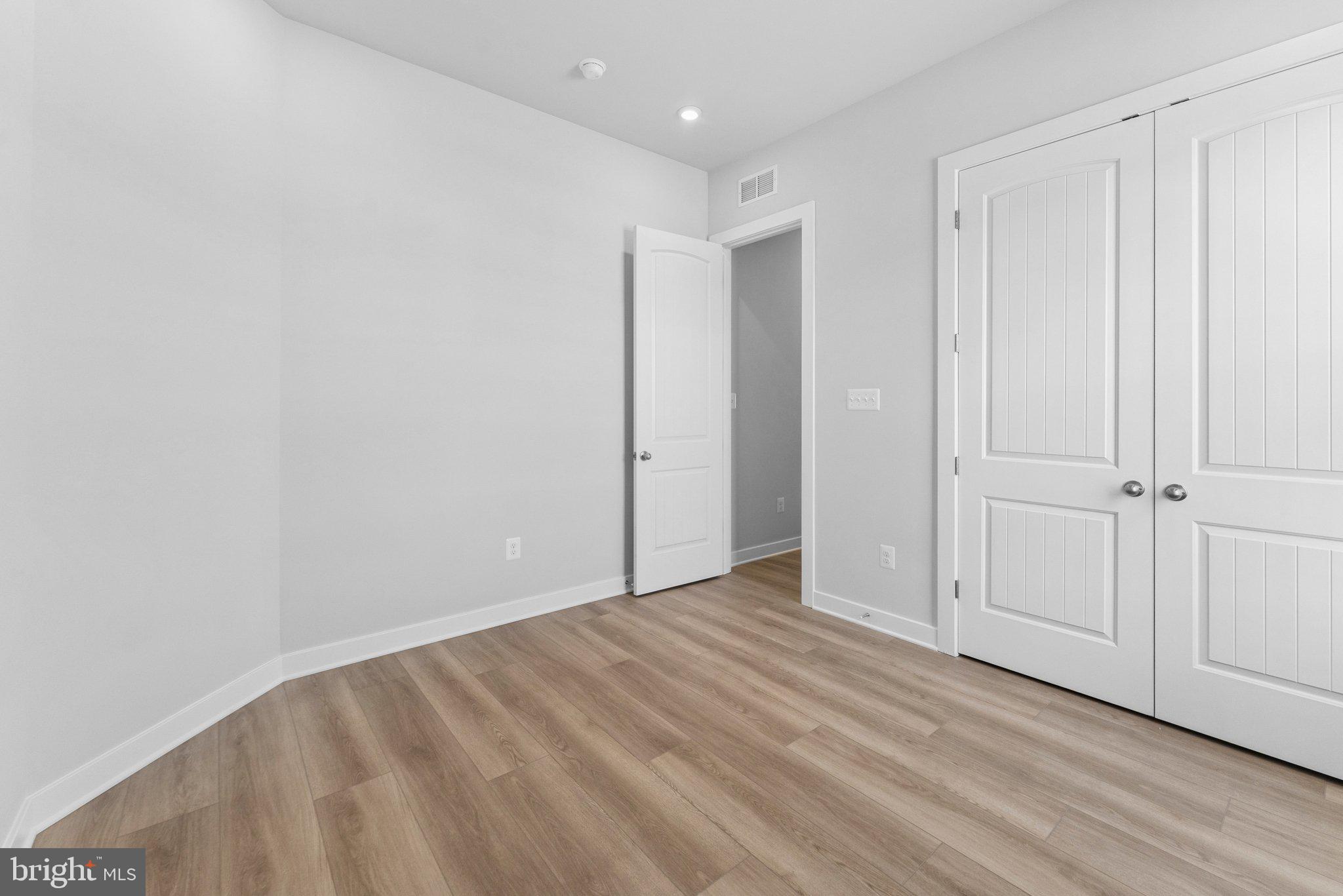 TOWER HILL - Residential
