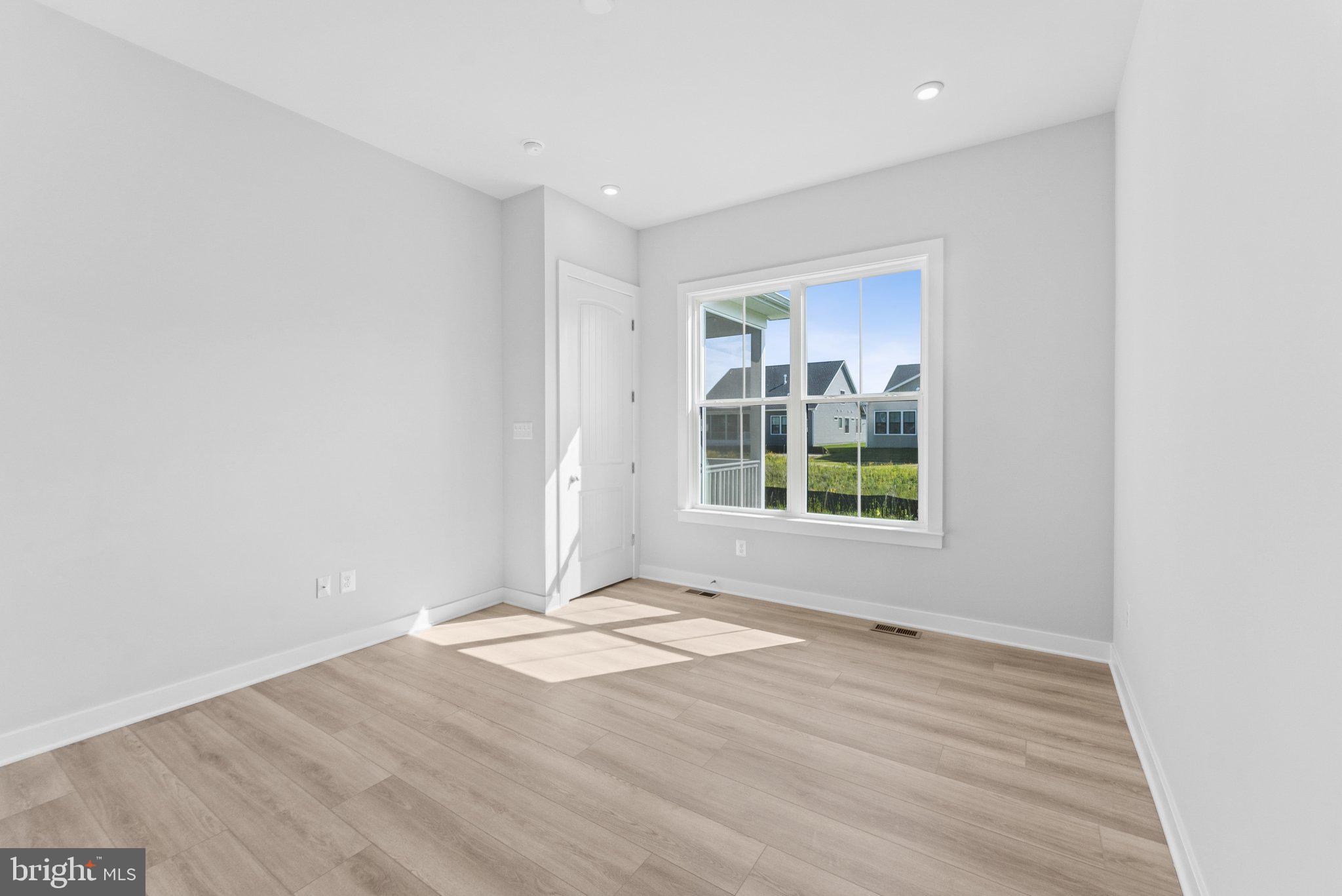 TOWER HILL - Residential