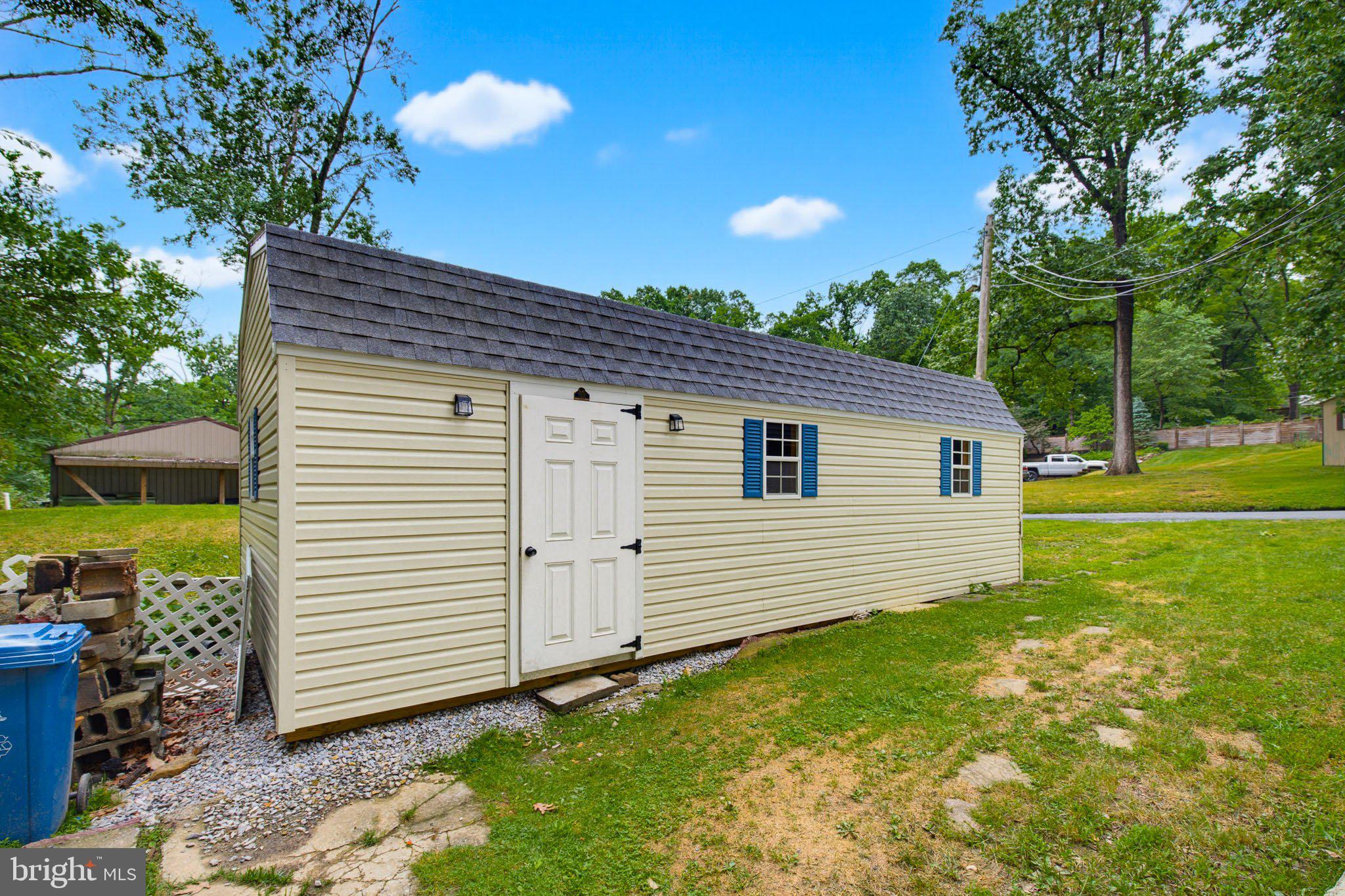 EAST PENNSBORO - Residential