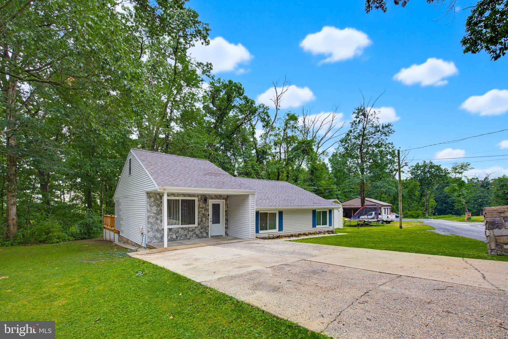 EAST PENNSBORO - Residential
