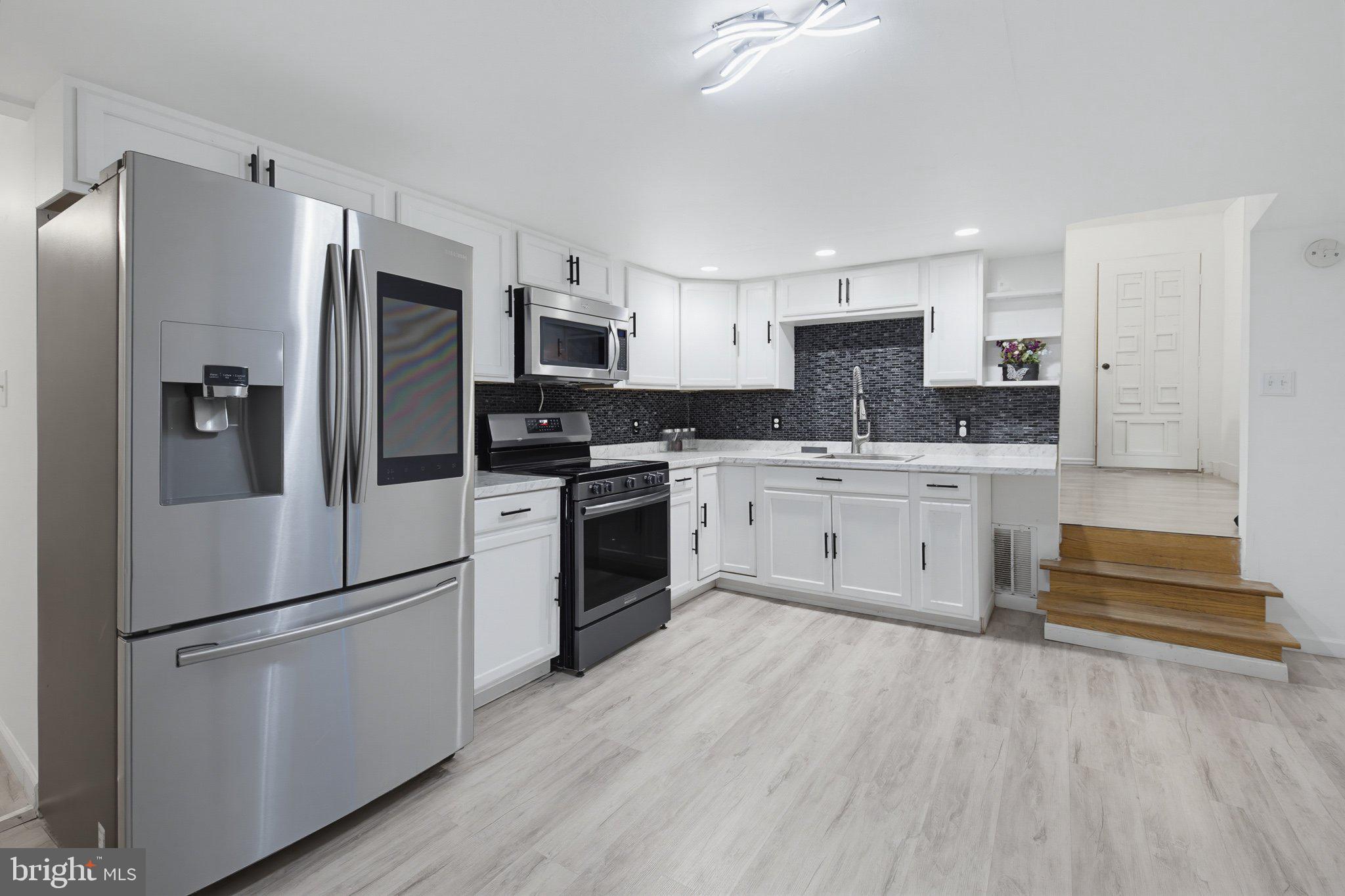 EAST PENNSBORO - Residential