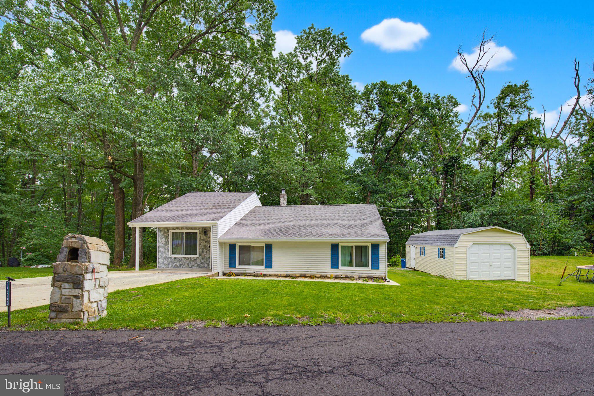 EAST PENNSBORO - Residential