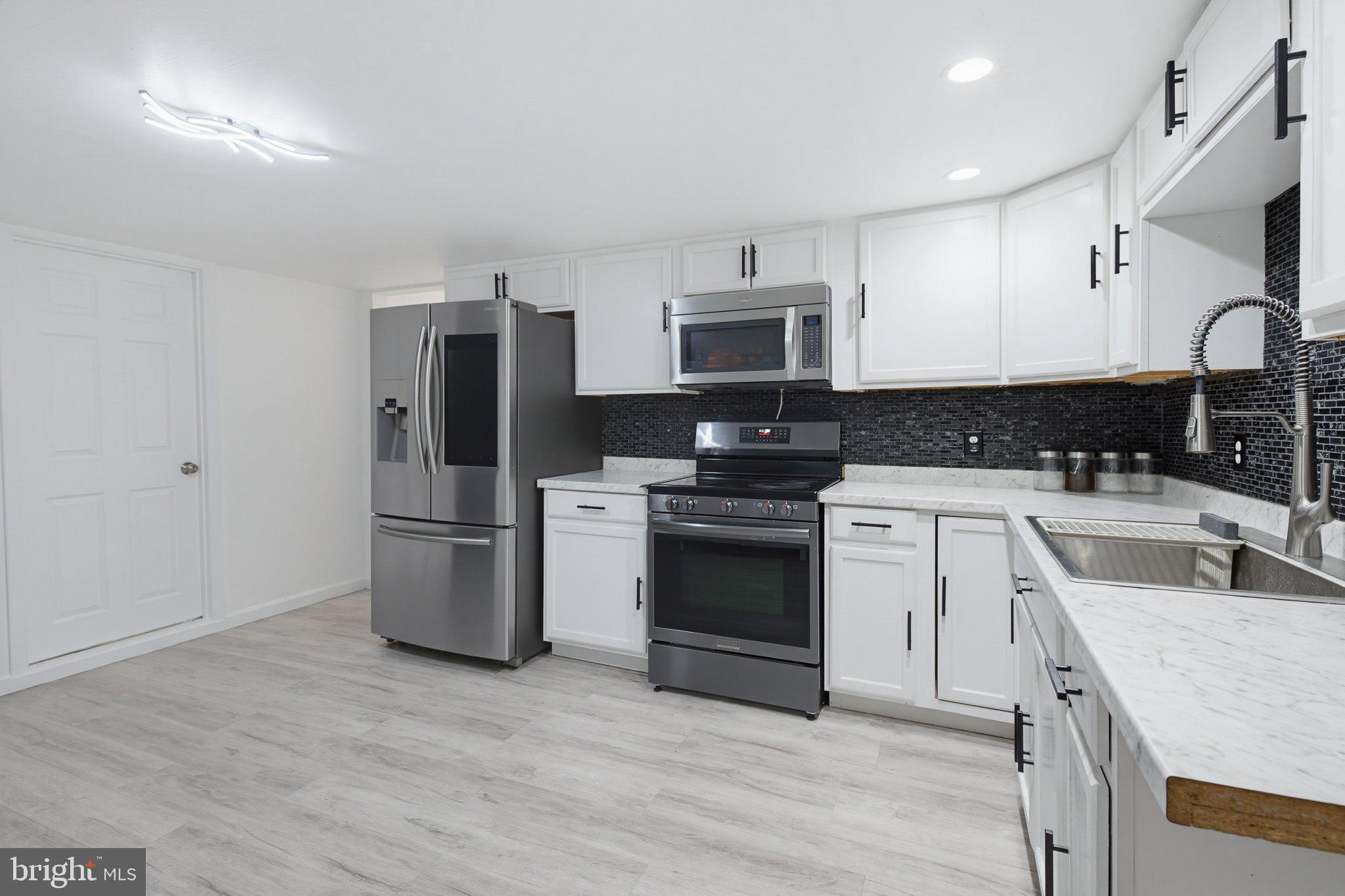 EAST PENNSBORO - Residential