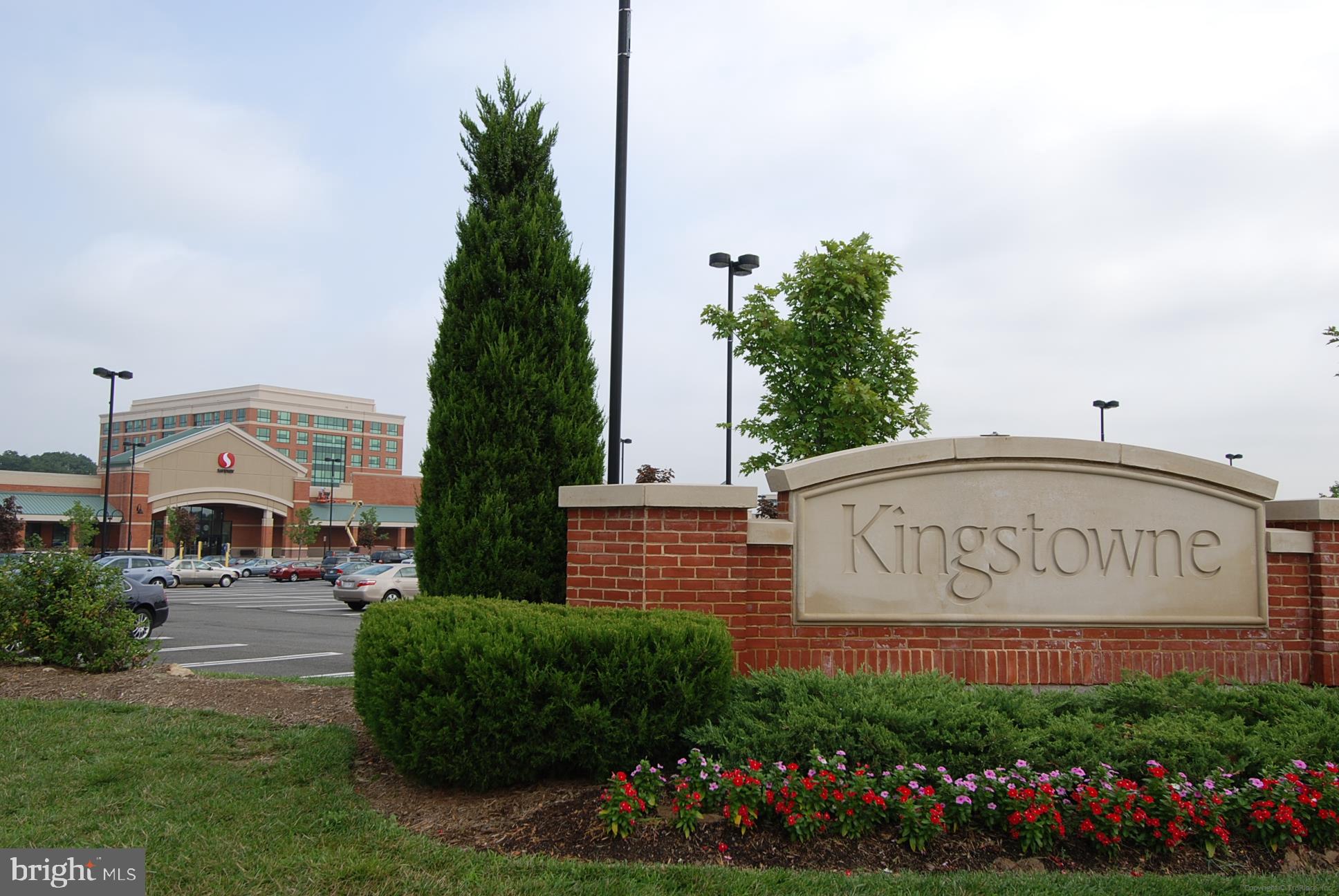 ETON SQUARE - Residential Lease