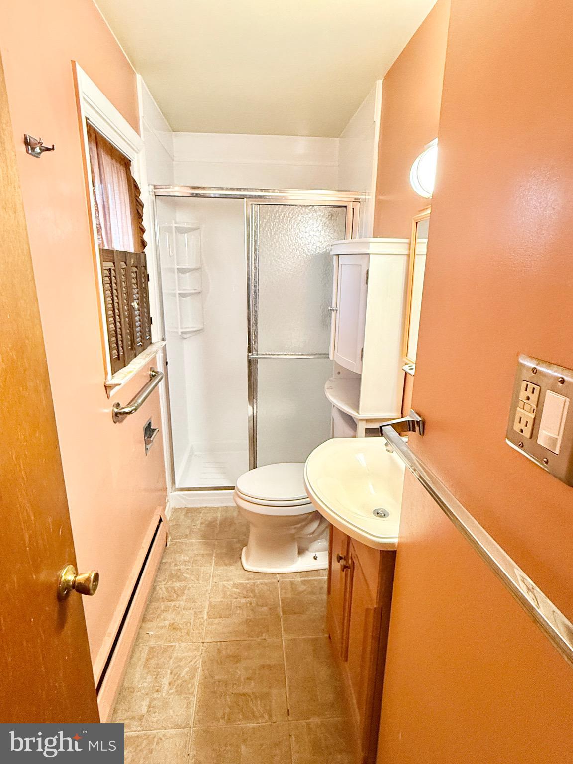CRESTWOOD - Residential