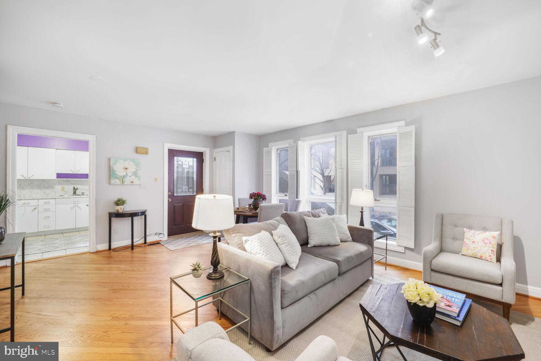 ONE BETHESDA CTR - Residential