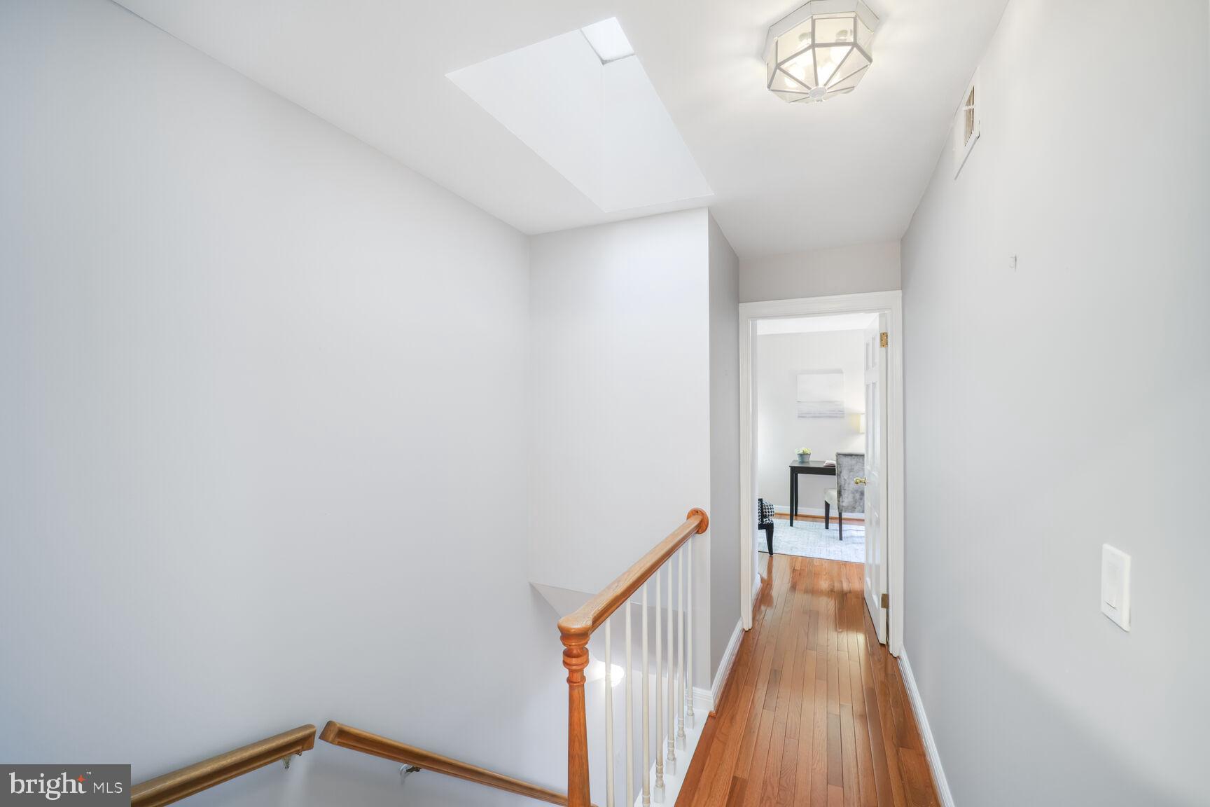 ONE BETHESDA CTR - Residential