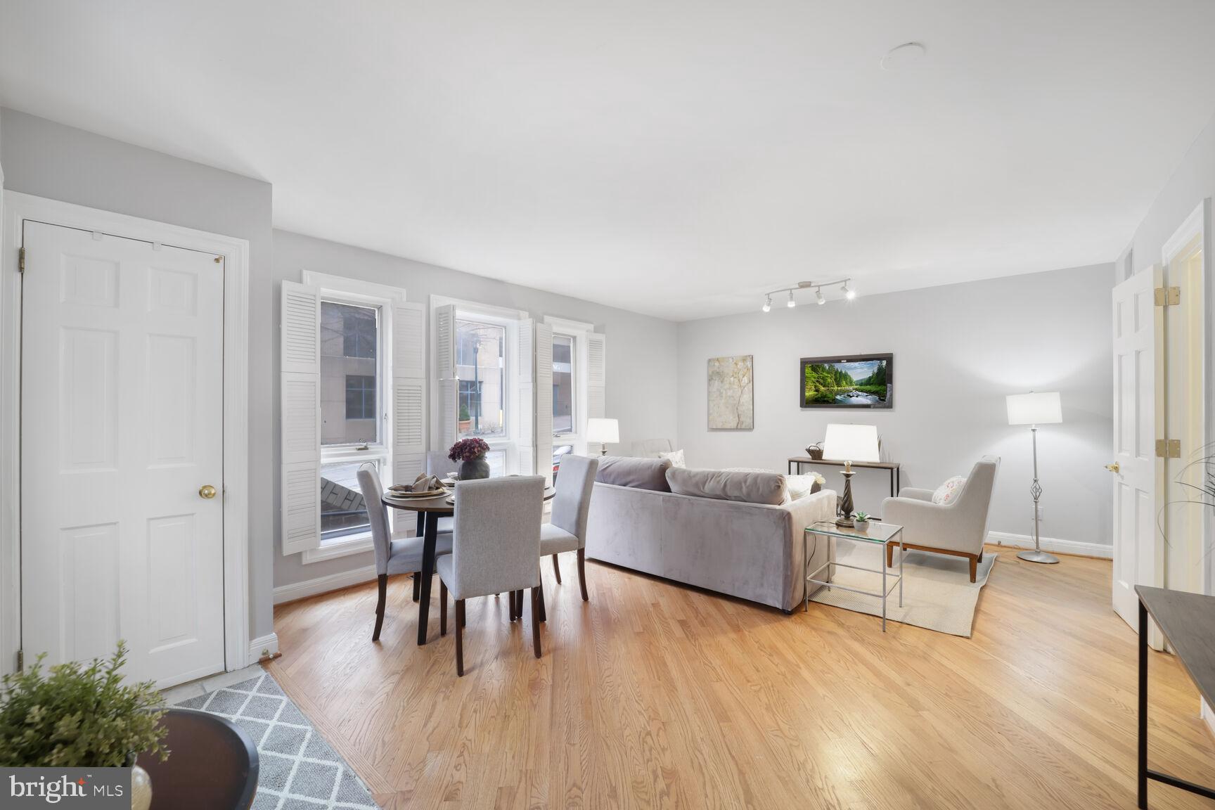 ONE BETHESDA CTR - Residential