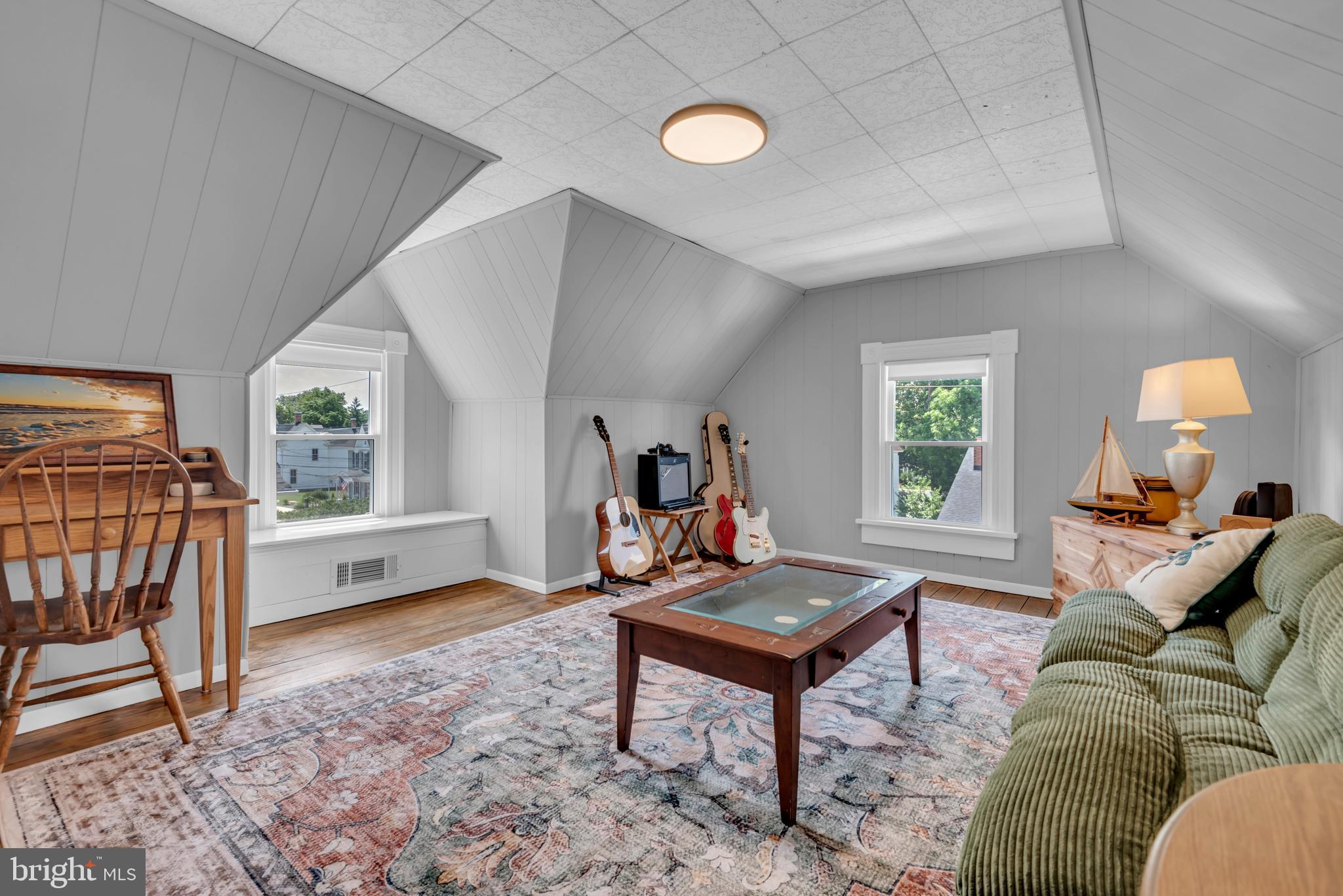 HISTORIC CAMBRIDGE - Residential