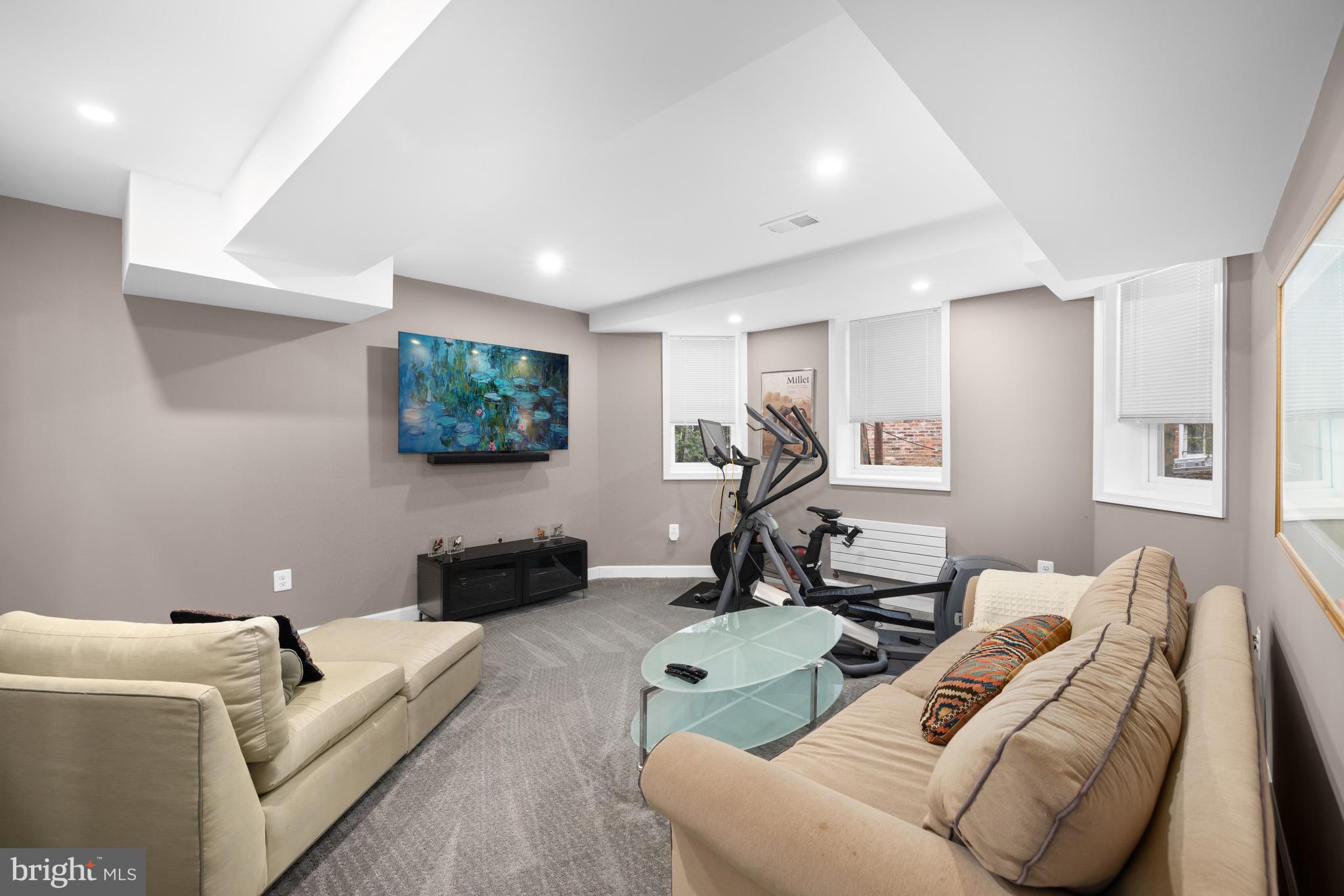 CLEVELAND PARK - Residential