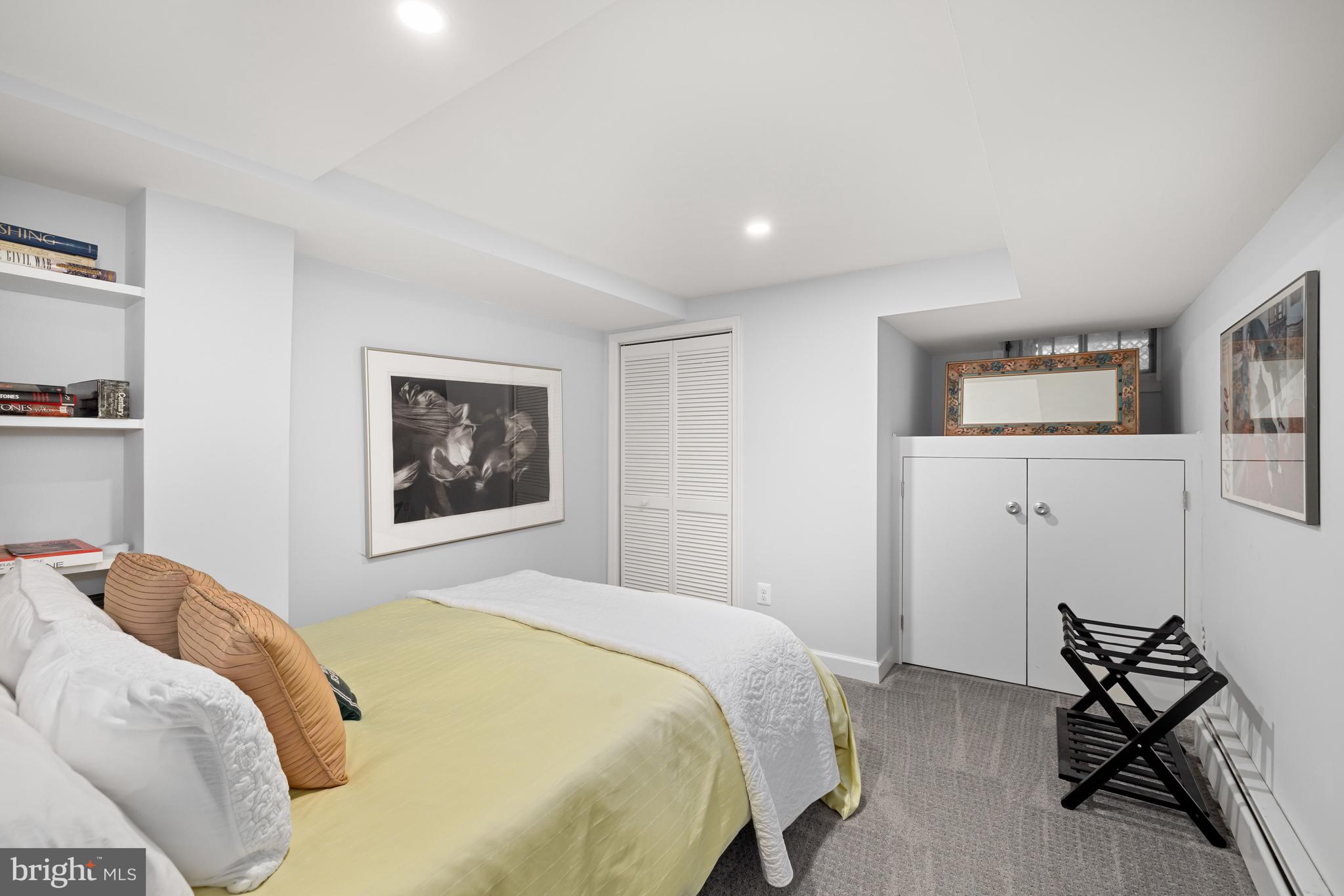 CLEVELAND PARK - Residential