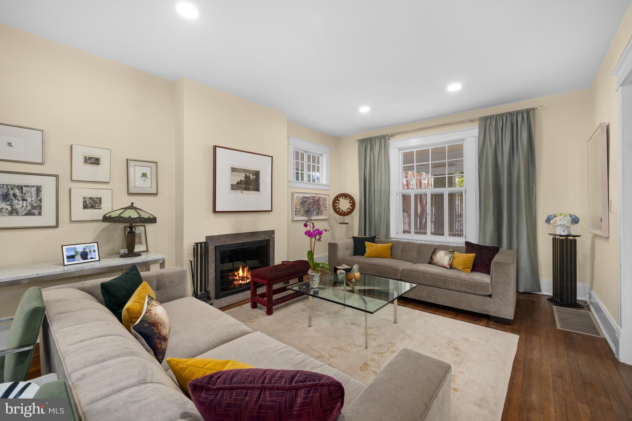 CLEVELAND PARK - Residential