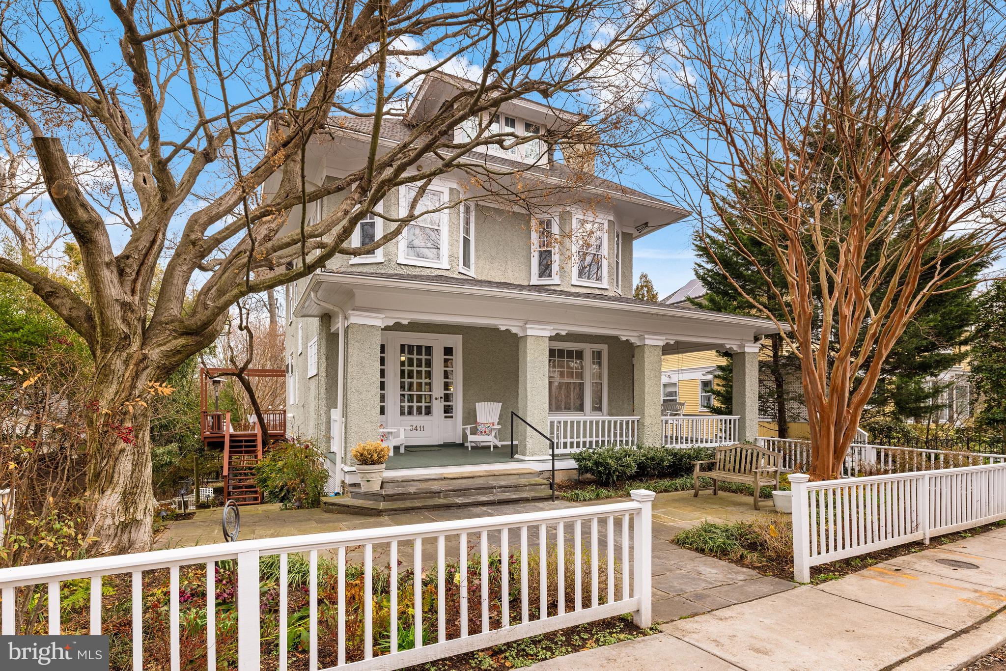 CLEVELAND PARK - Residential