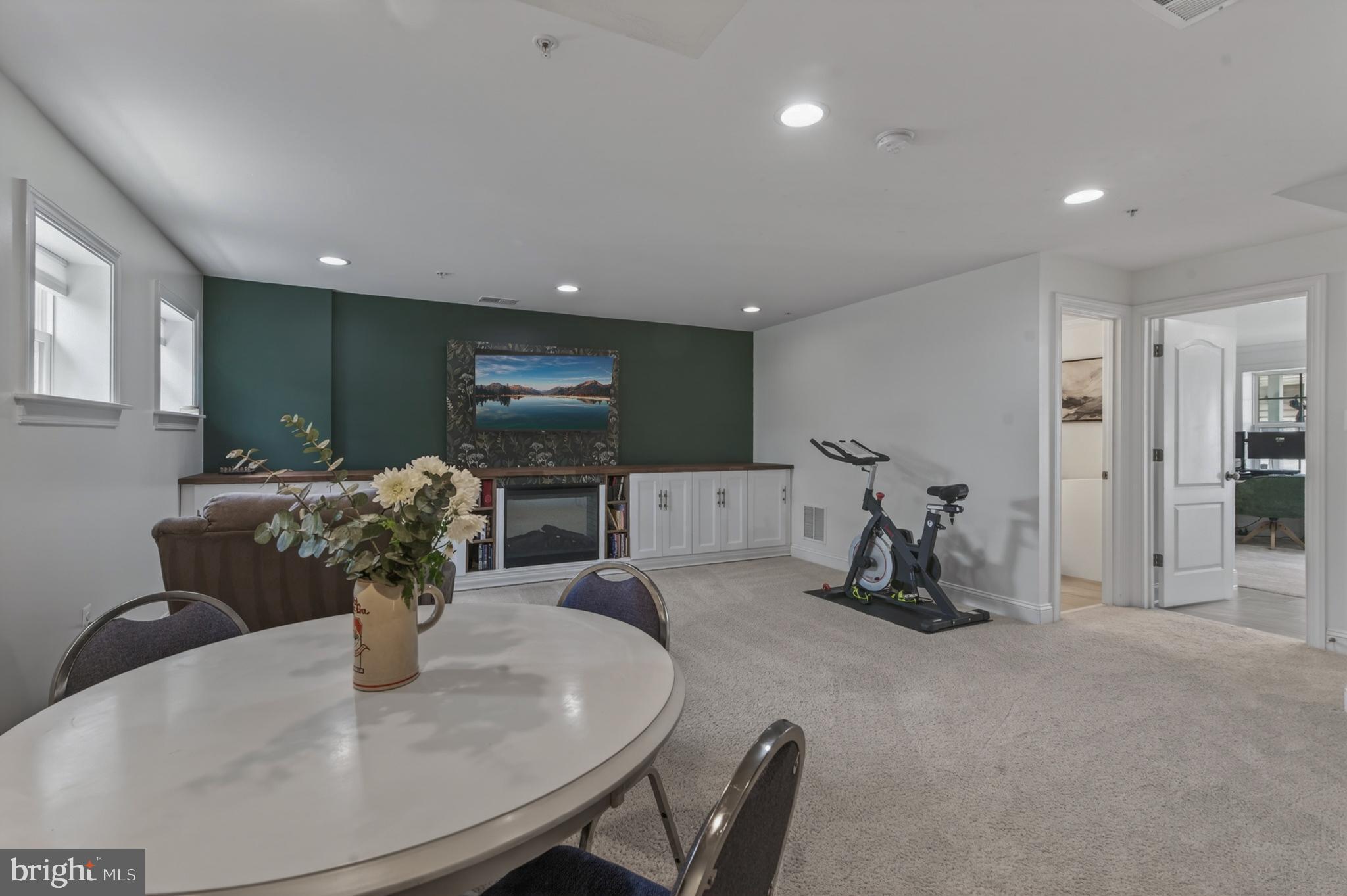 BRUNSWICK CROSSING - Residential